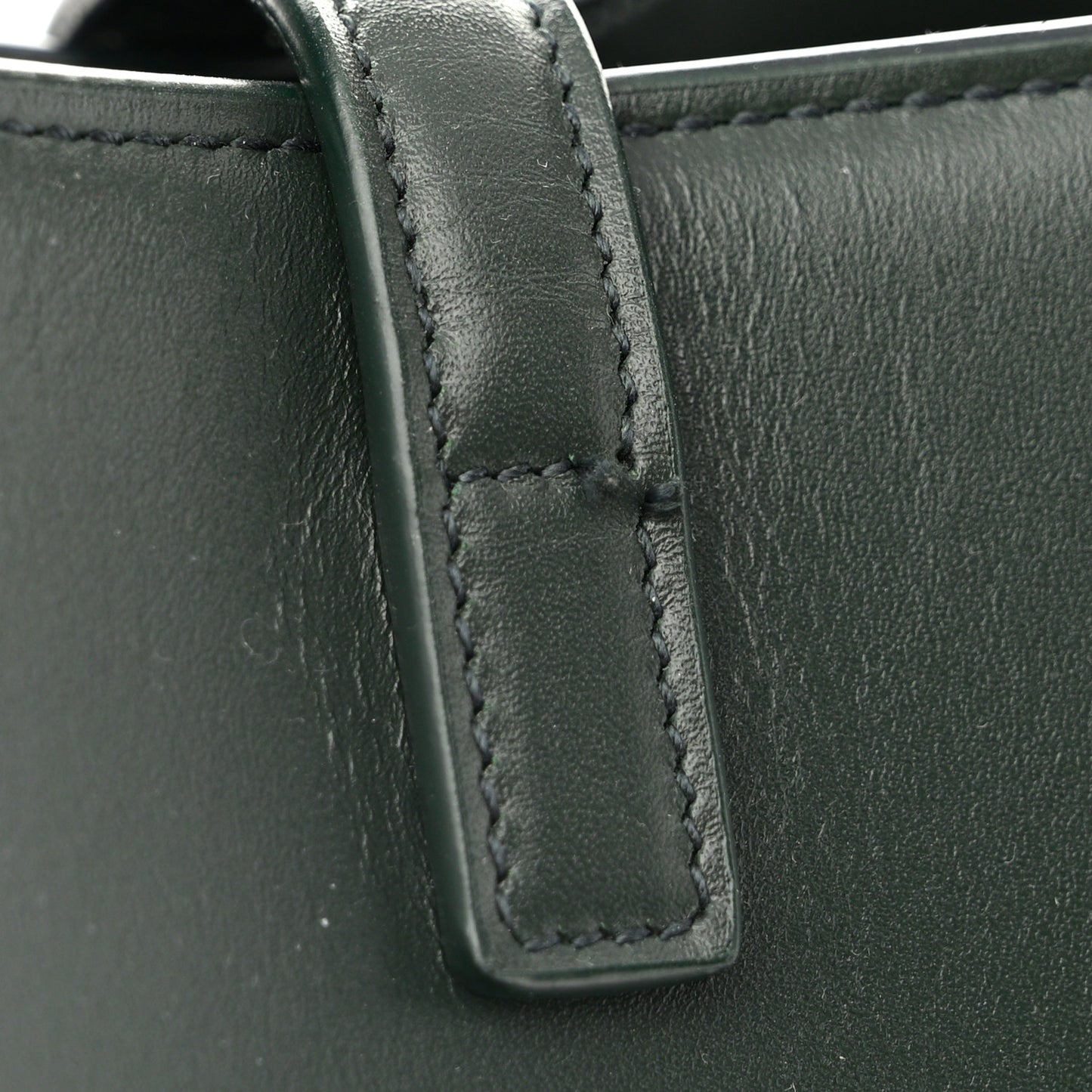 Shiny Calfskin Le 37 Bucket Bag Vert Fonce