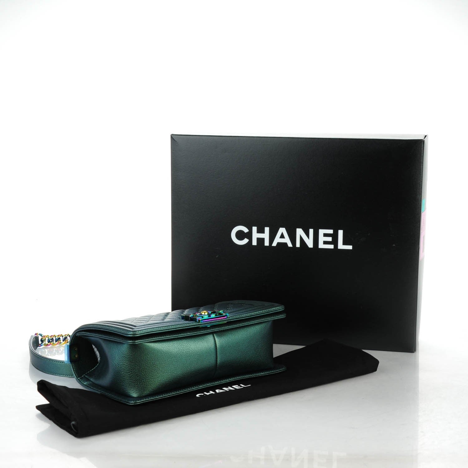 Chanel Iridescent Goatskin Quilted Medium Boy Flap Green 4 of 7