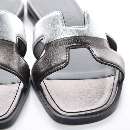 Hermes Metallic Nappa Oran Sandals 35 Canon De Fusil Argent 8 of 9