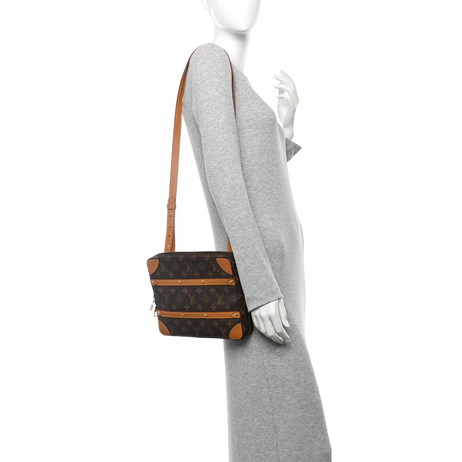 Louis Vuitton Monogram Soft Trunk Messenger MM 2 of 11