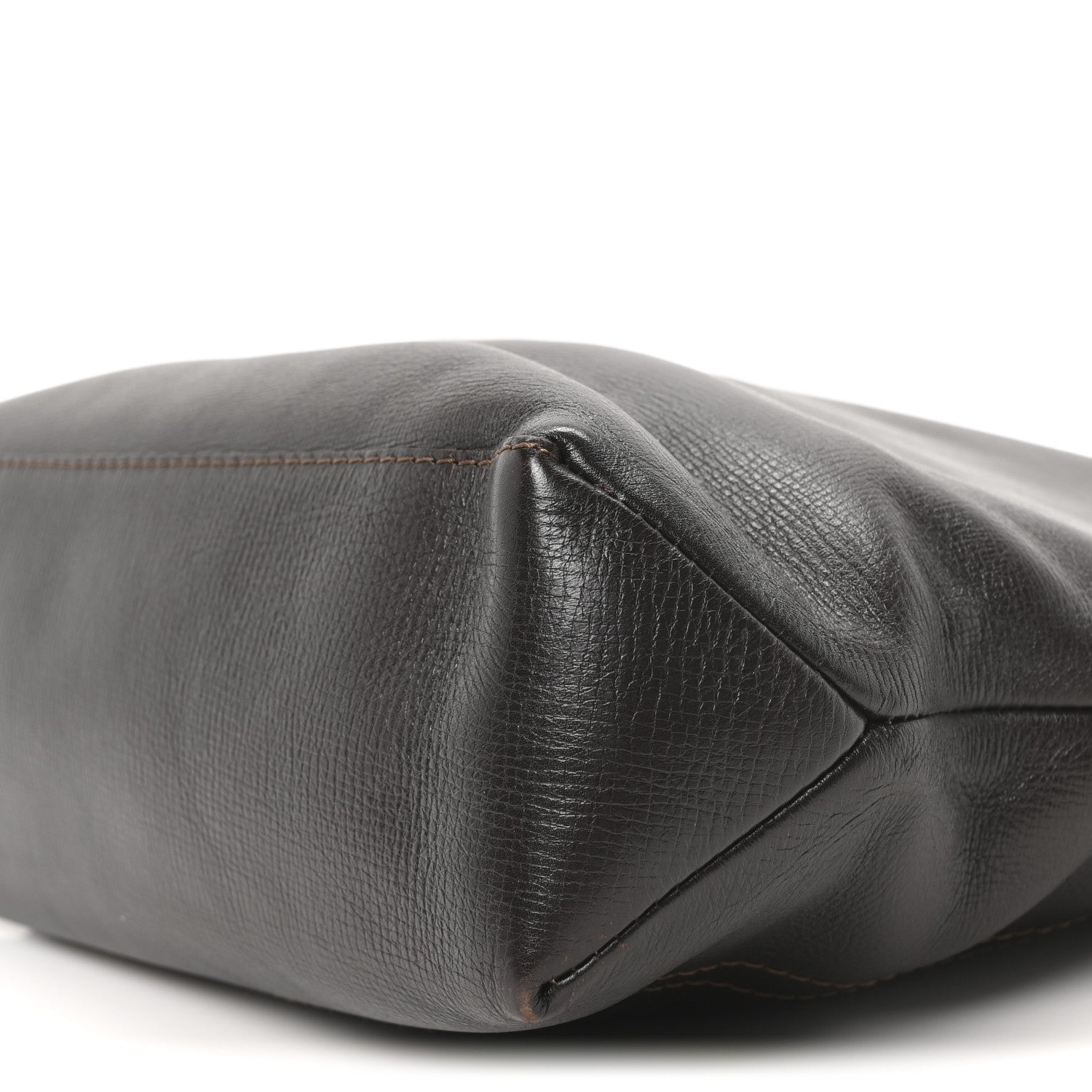 Louis Vuitton Utah Pochette Shawnee Cafe 9 of 9