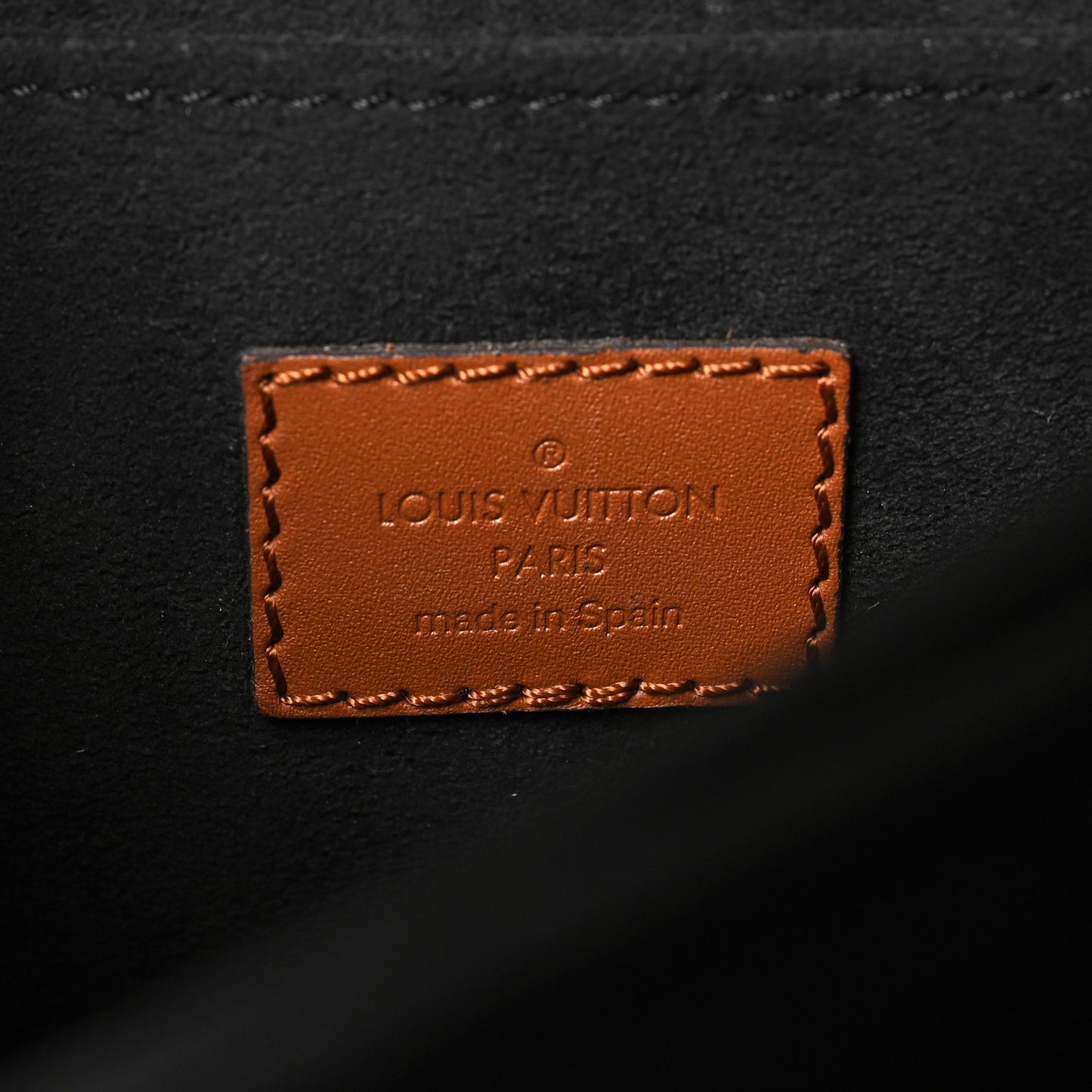 Reverse Monogram Dauphine MM