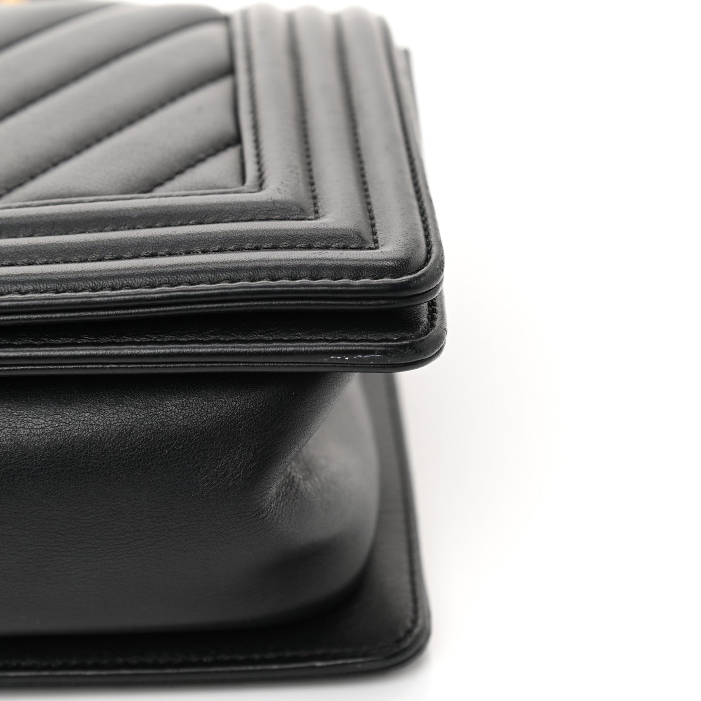 Lambskin Chevron Quilted Medium Boy Flap Black