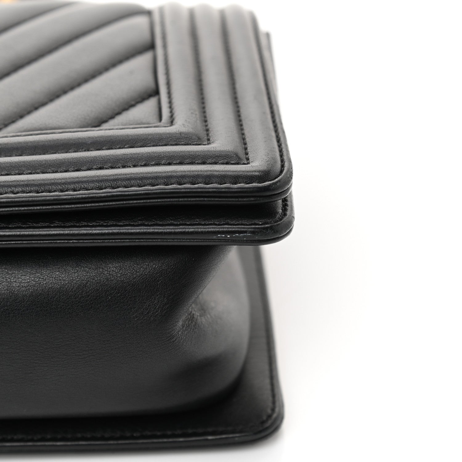 Chanel Lambskin Chevron Quilted Medium Boy Flap Black 23 of 29