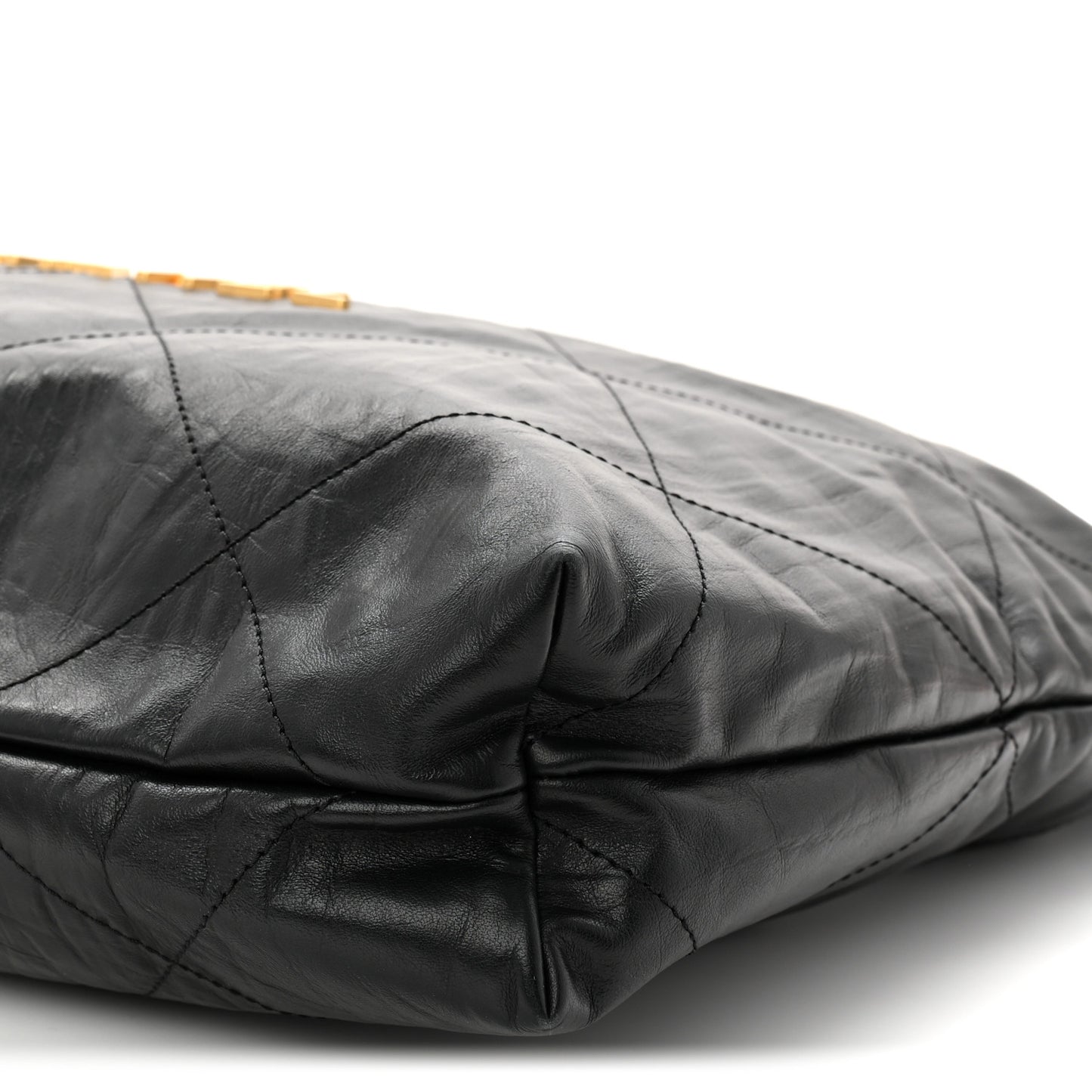 Crumpled Calfskin Quilted Chanel 22 Black
