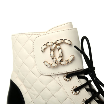 Chanel Shiny Goatskin Calfskin Quilted Lace Up Combat Boots 39 White Black 8 of 14