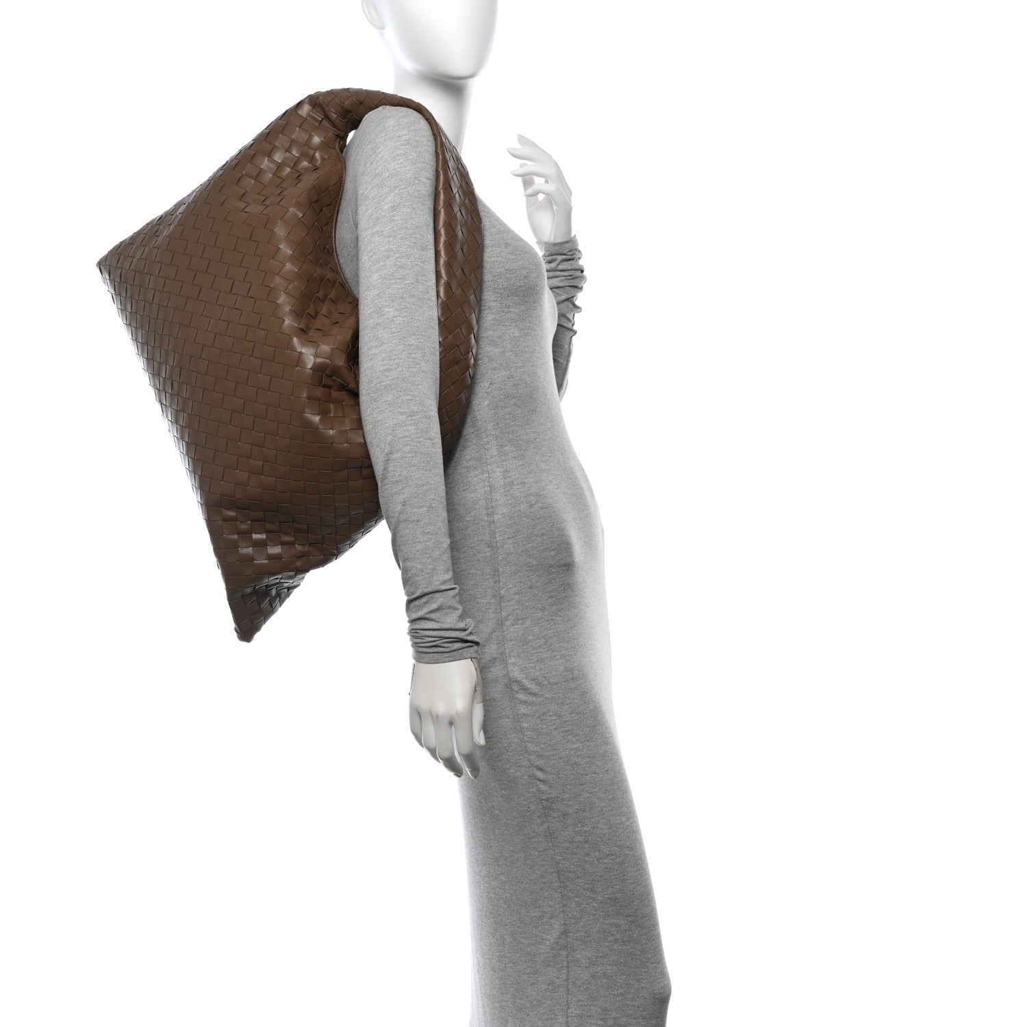 Bottega Veneta Calfskin Intrecciato Large Hop Pinecone 2 of 9