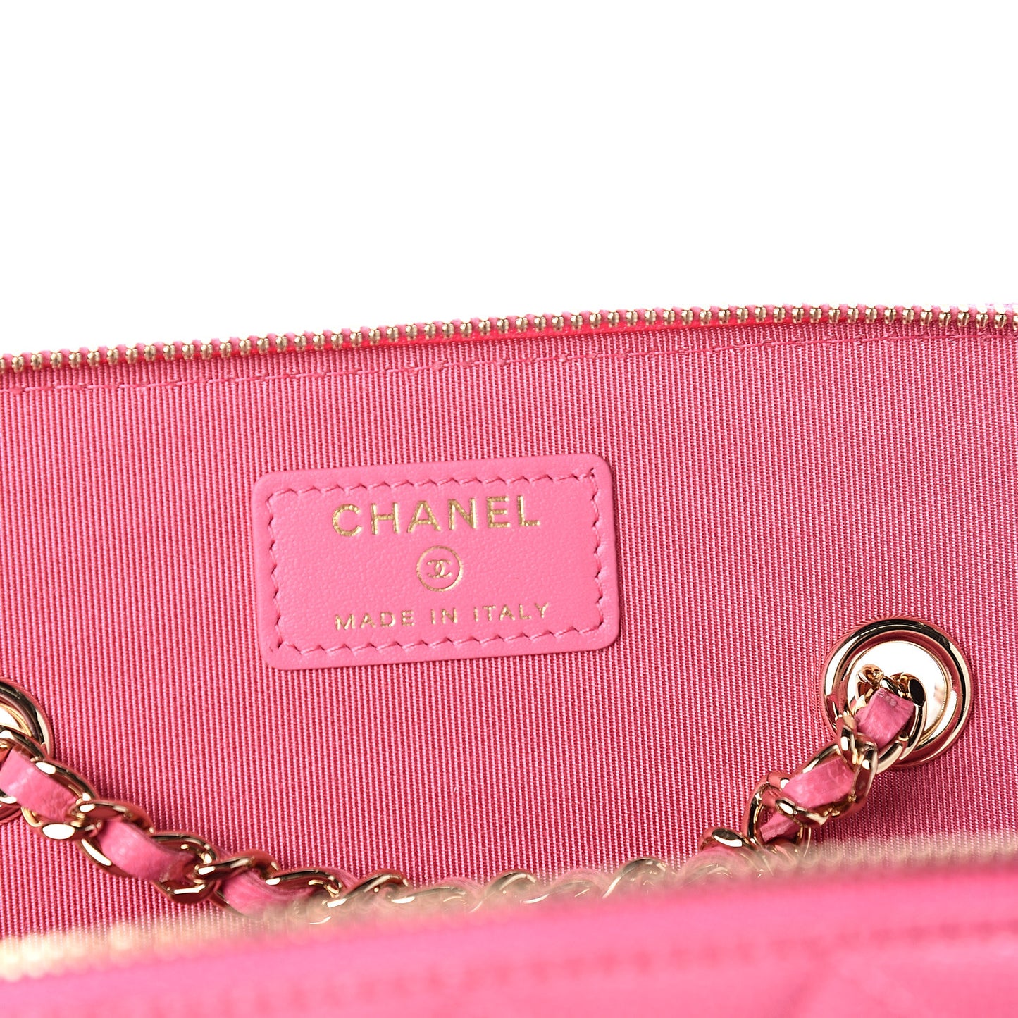 Caviar Quilted Small Vanity Case With Chain Pink