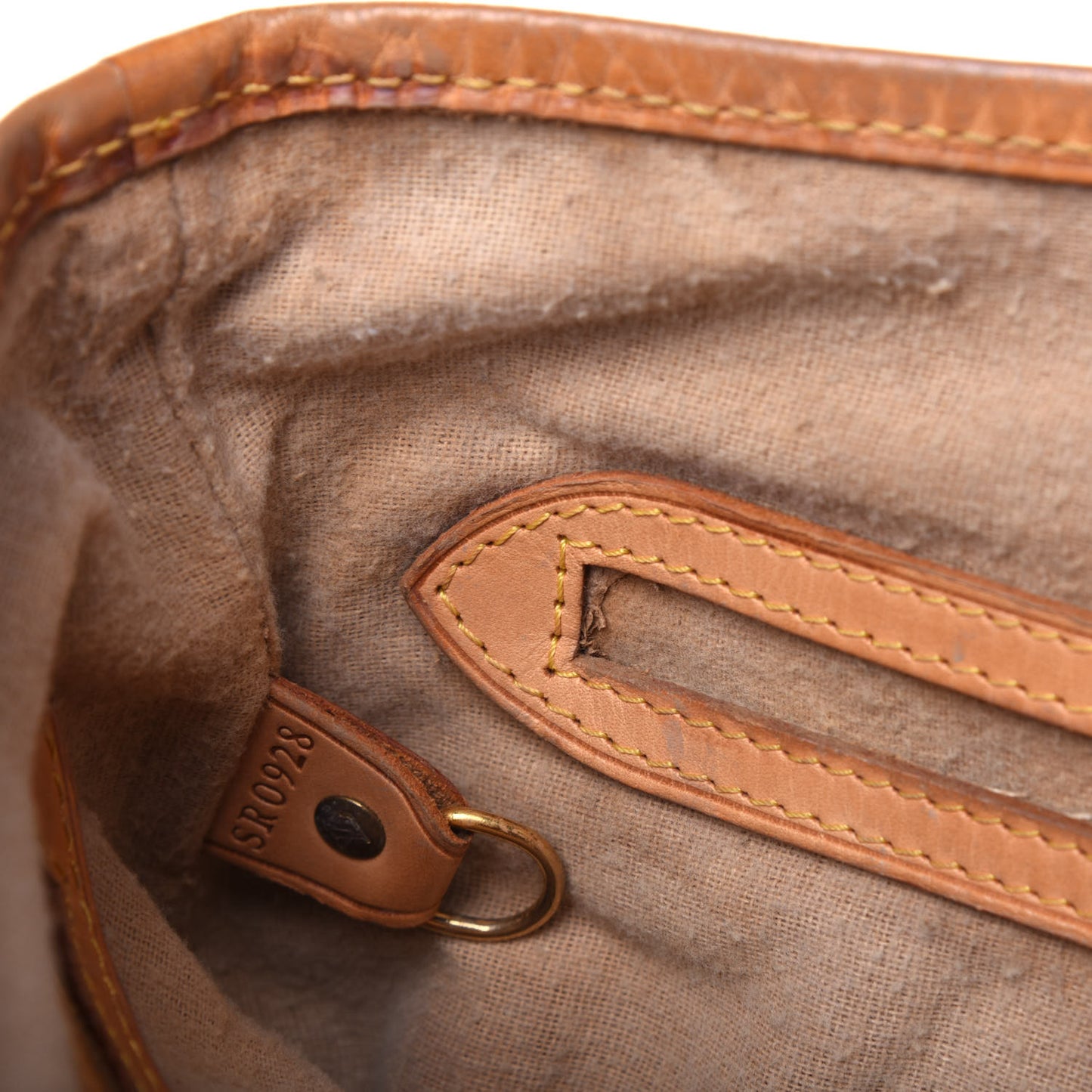 Monogram Petit Bucket 23