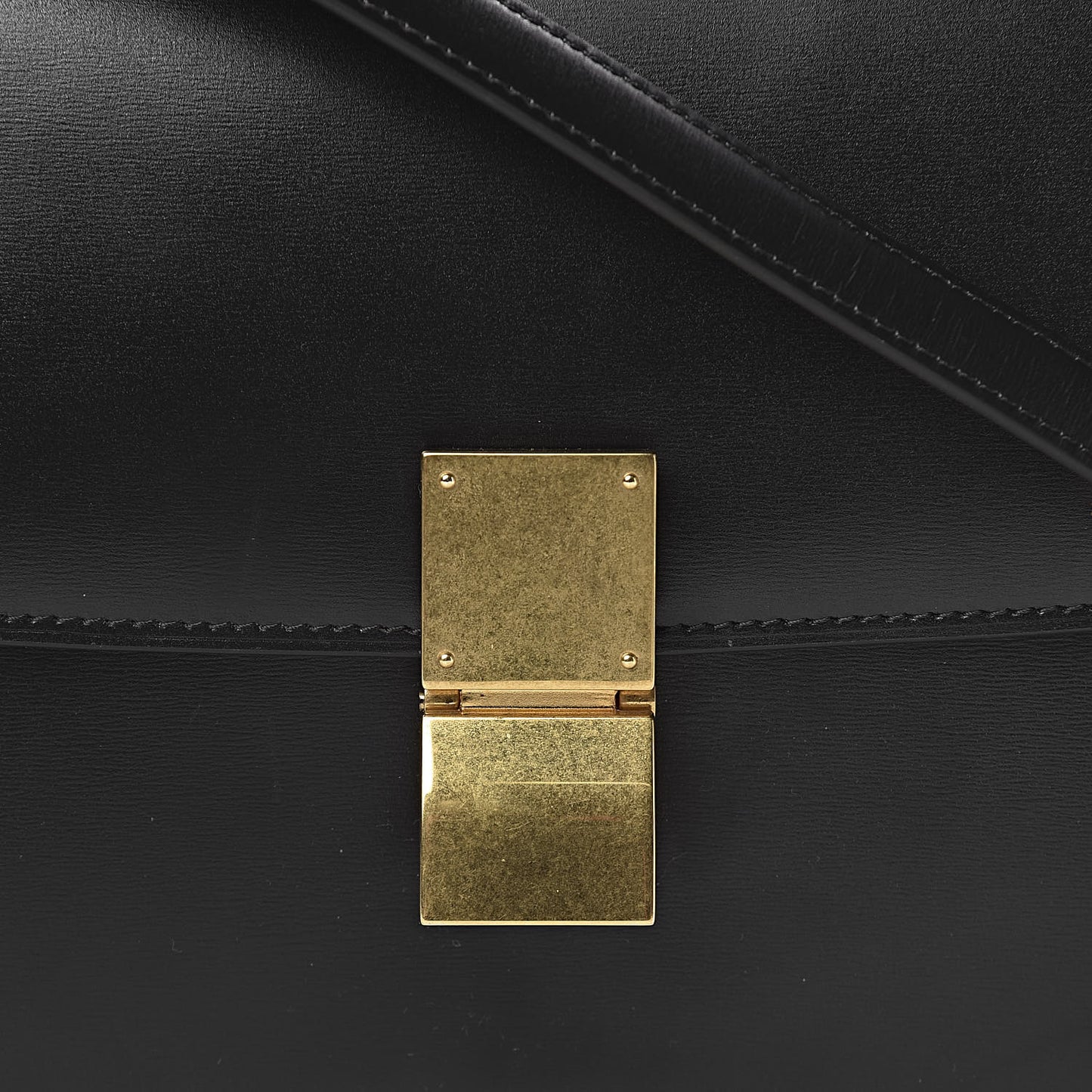 Box Calfskin Medium Classic Box Flap Bag Black