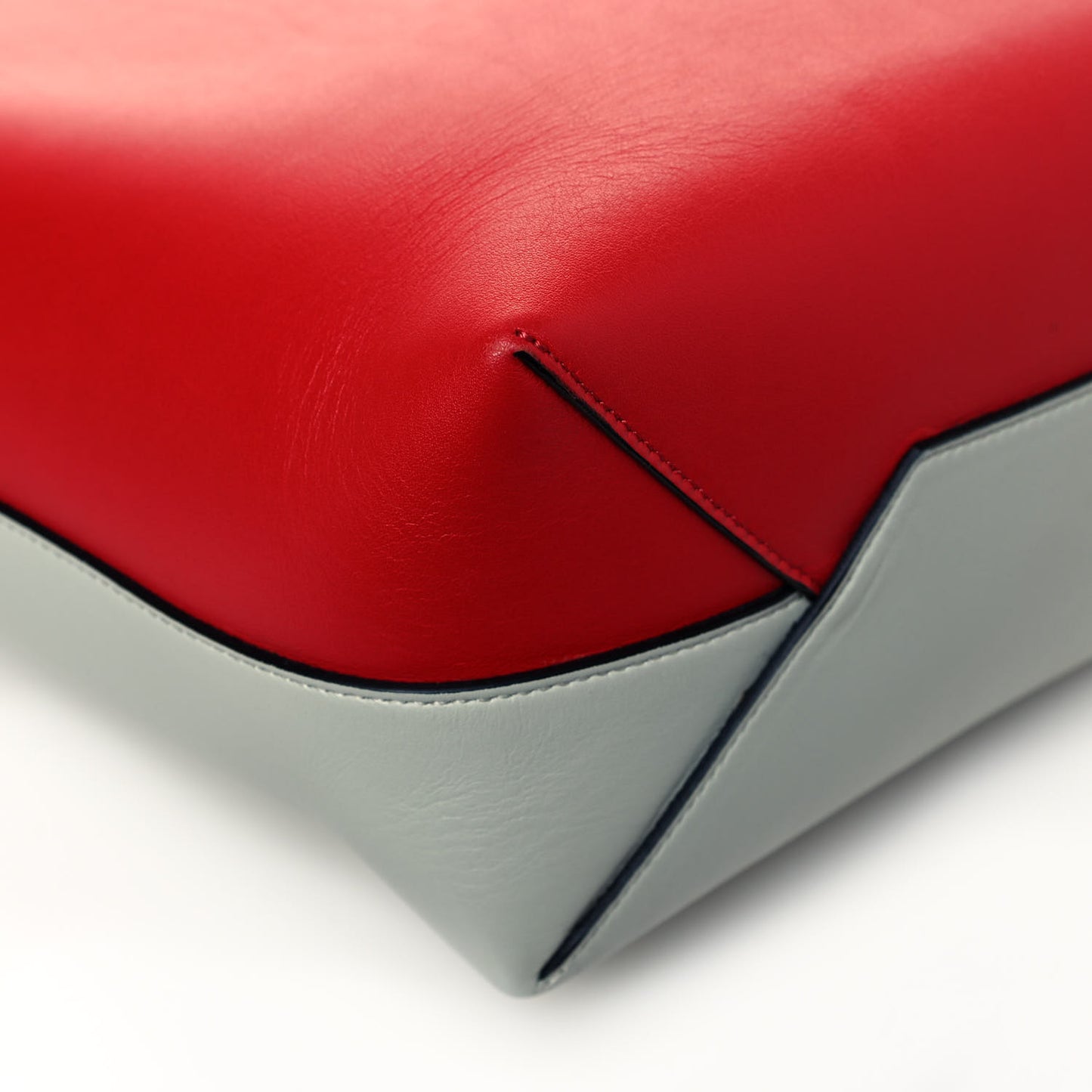 Shiny Smooth Calfskin Small Twisted Cabas Jade Bright Red