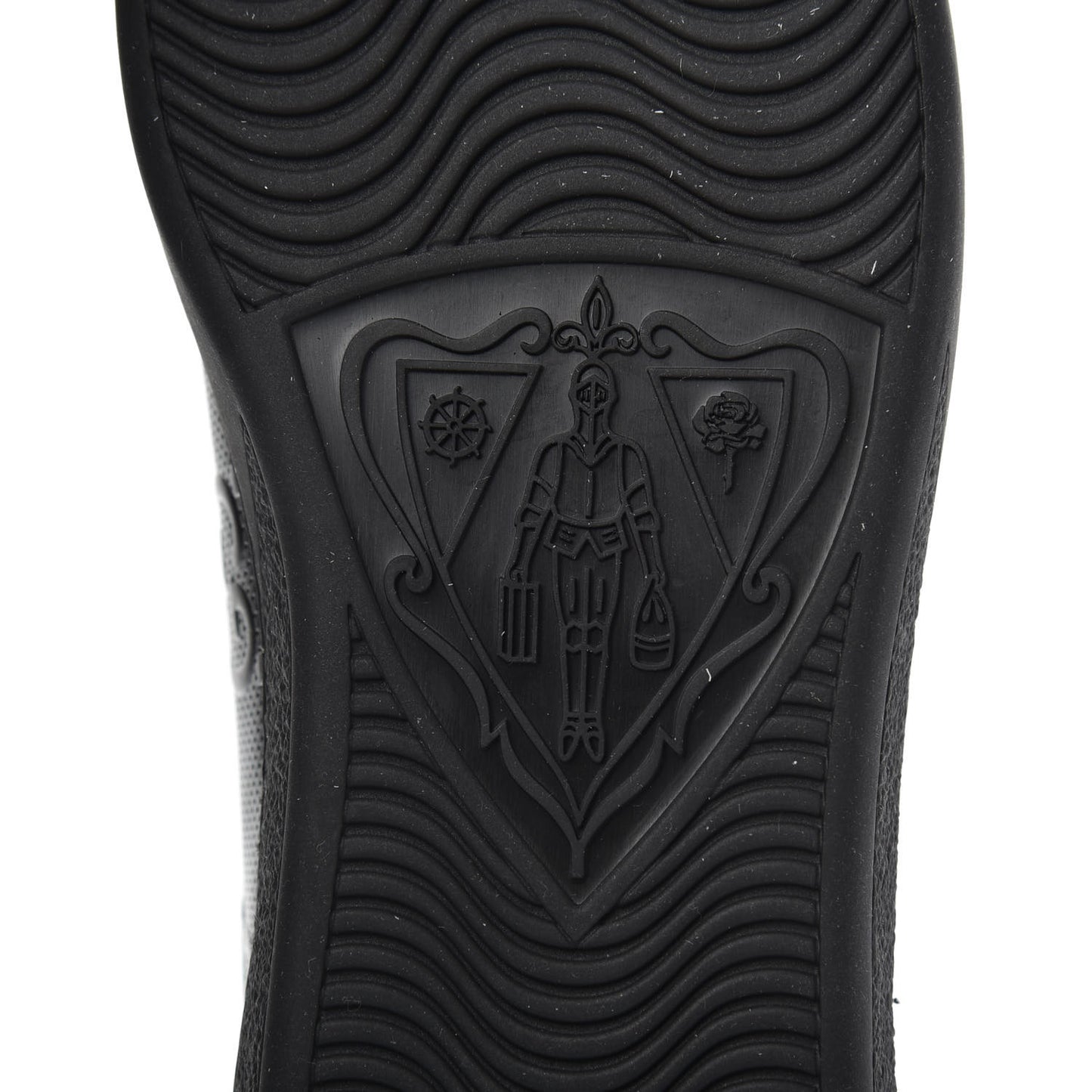Calfskin GG Tennis Embossed Mens Ace Sneakers 6 Black
