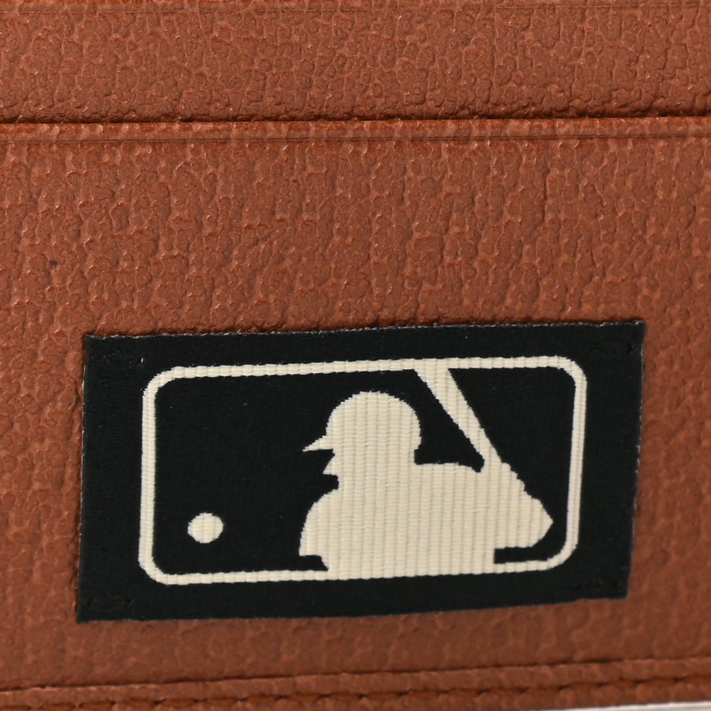 X MLB Monogram NY Yankees Bi-Fold Wallet Beige Ruggine Ivory