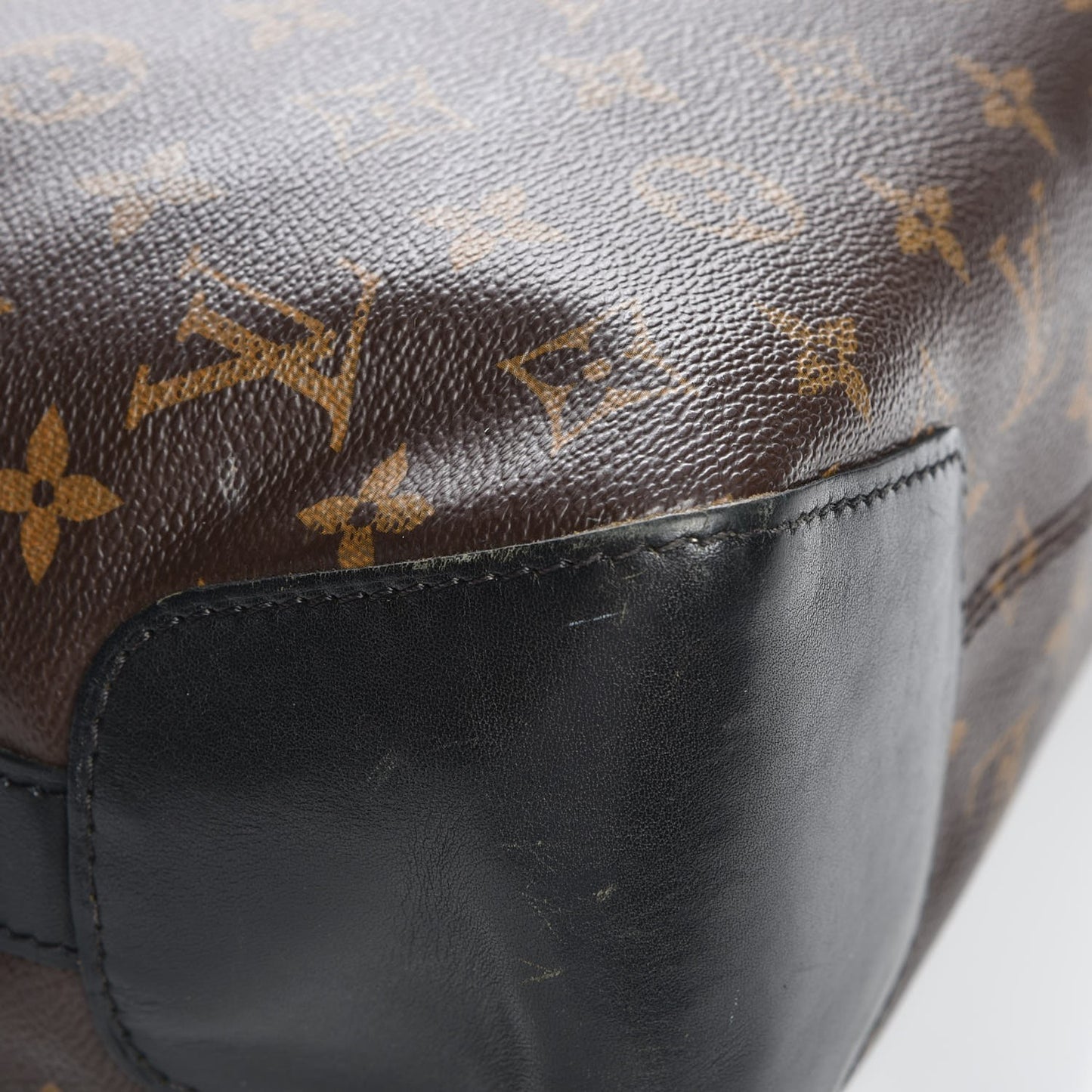 Monogram Macassar Torres Messenger