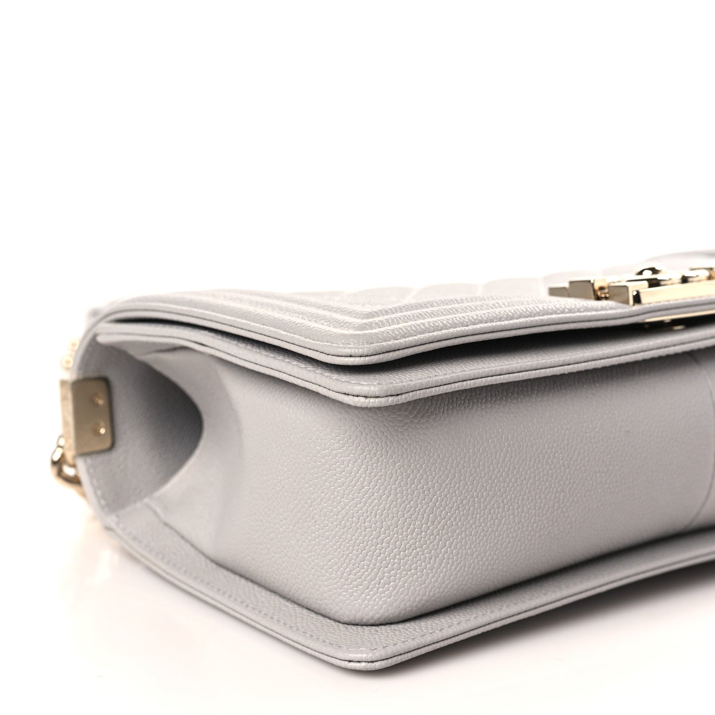 Caviar Quilted Medium Boy Flap Light Grey