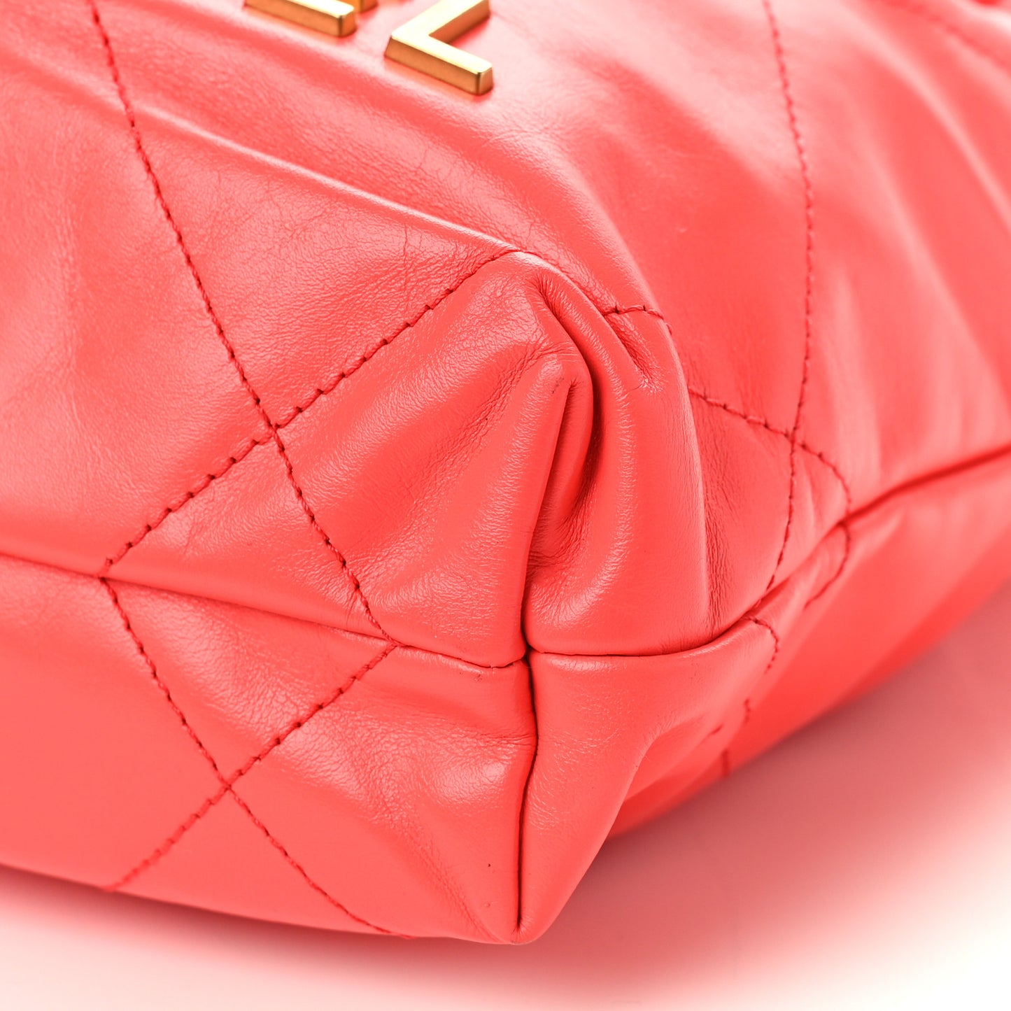 Shiny Calfskin Quilted Mini Chanel 22 Coral
