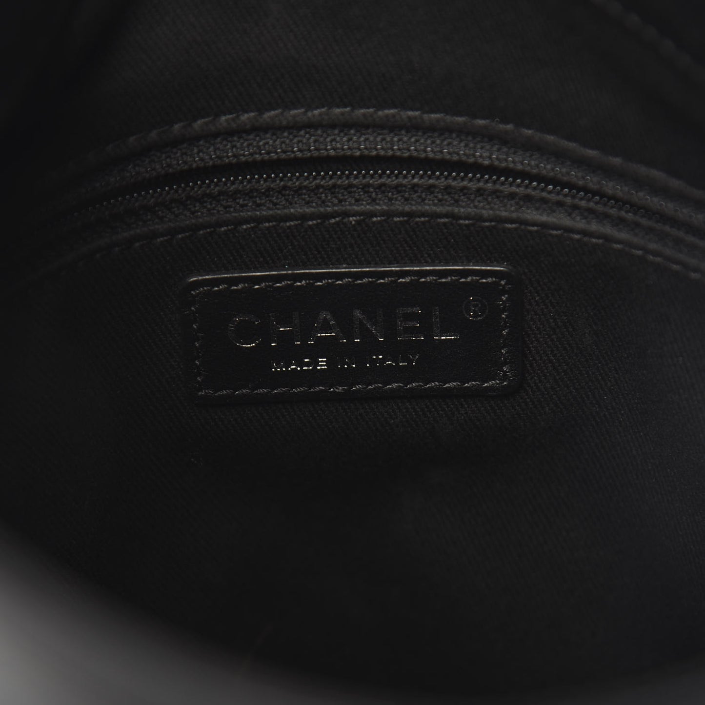 Calfskin Oser Sans Poser Messenger Black