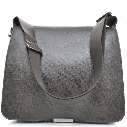 Louis Vuitton Taiga Viktor Messenger Bag Grizzli 1 of 8