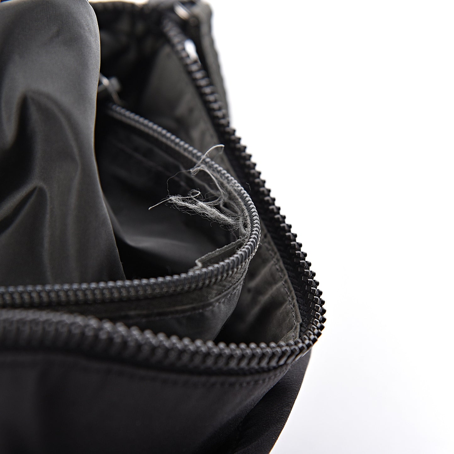 Tessuto Nylon Flat Messenger Bag Grey