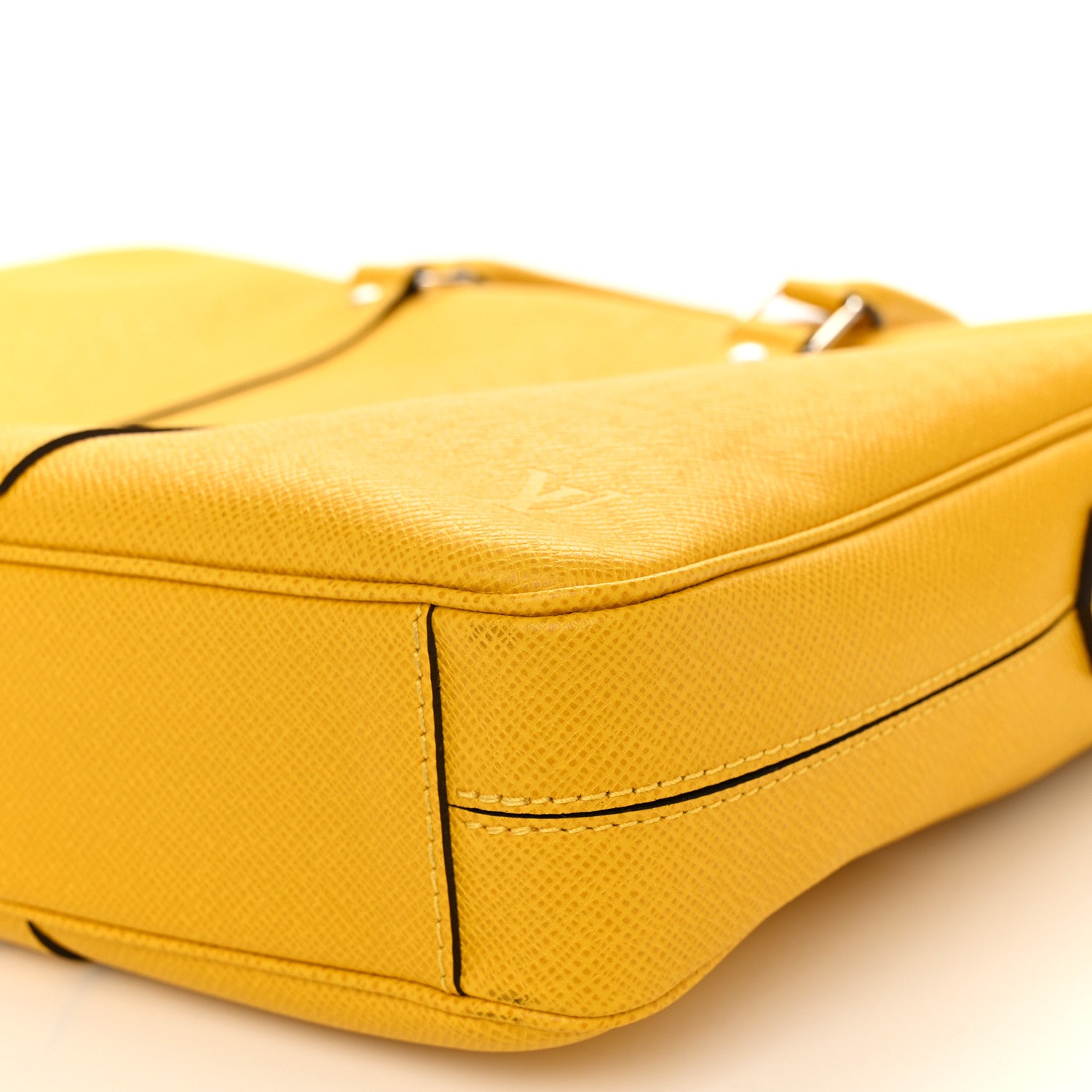 Louis Vuitton Taiga Porte Documents Voyage PM Yellow Altair 10 of 10