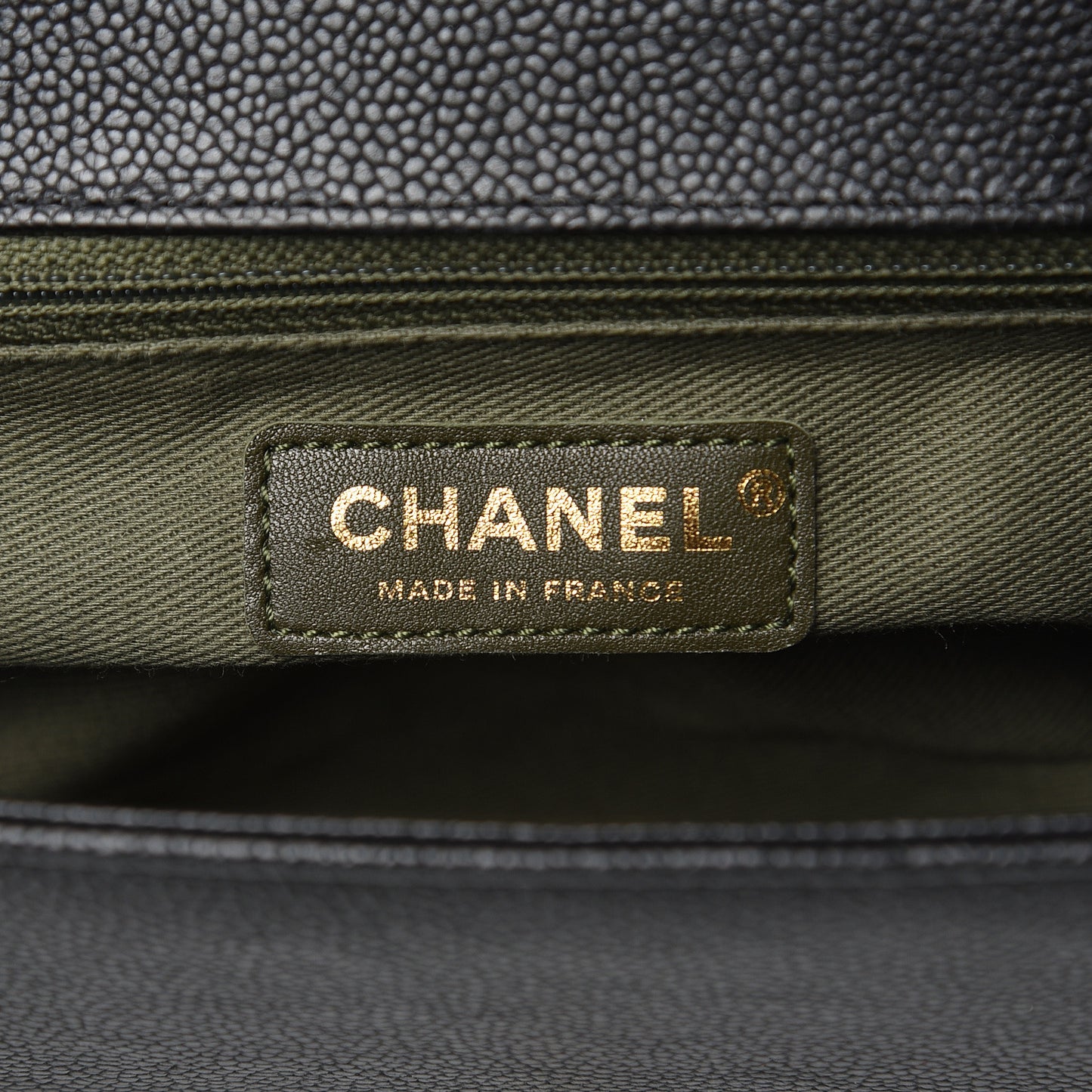 Caviar Quilted New Medium Boy Flap Black