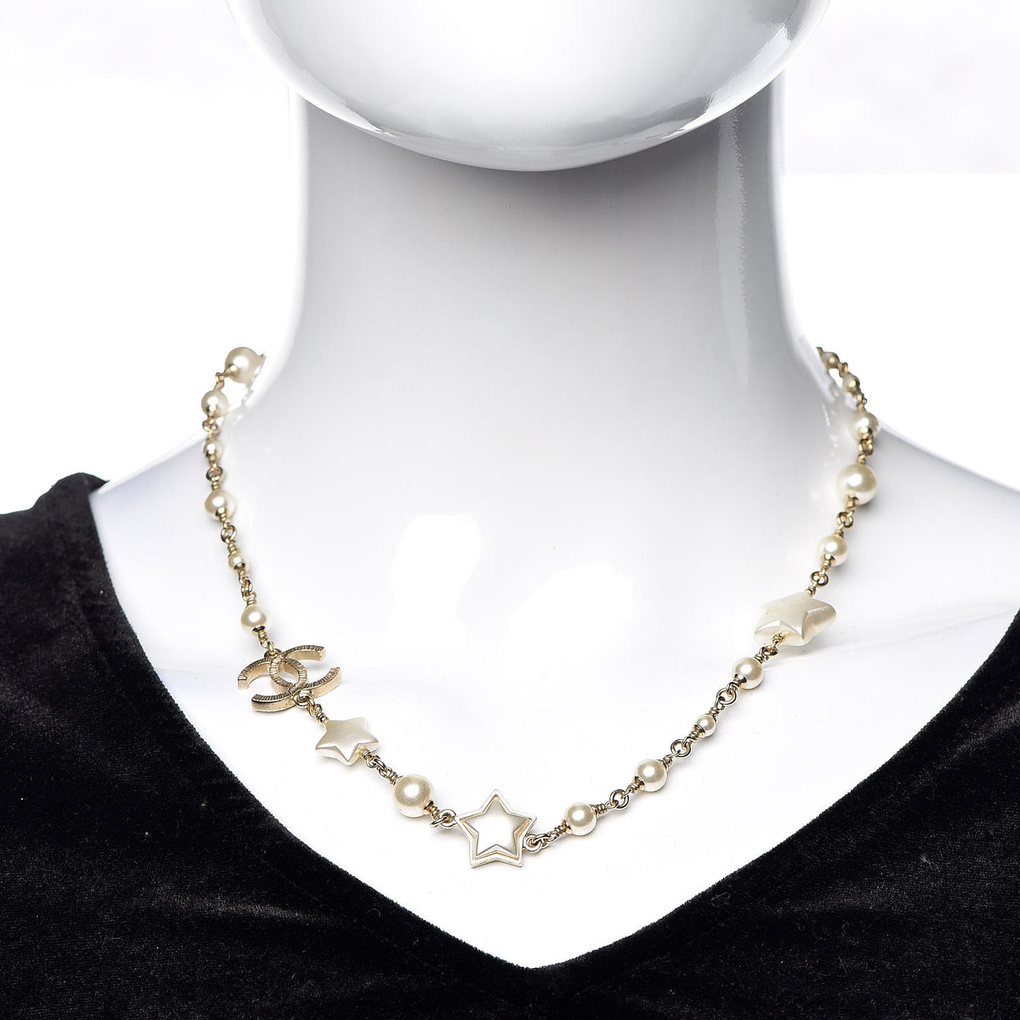 Metal Resin Pearl Star CC Necklace Gold