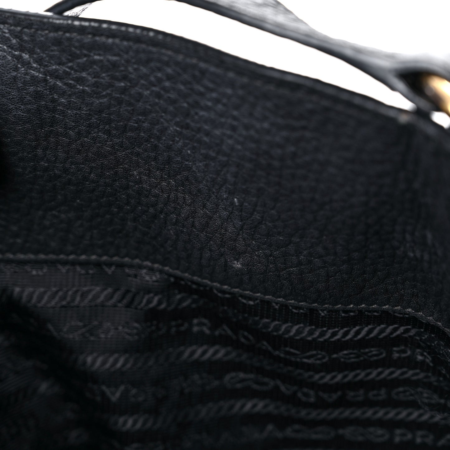 Vitello Daino Side Pocket Tote Black