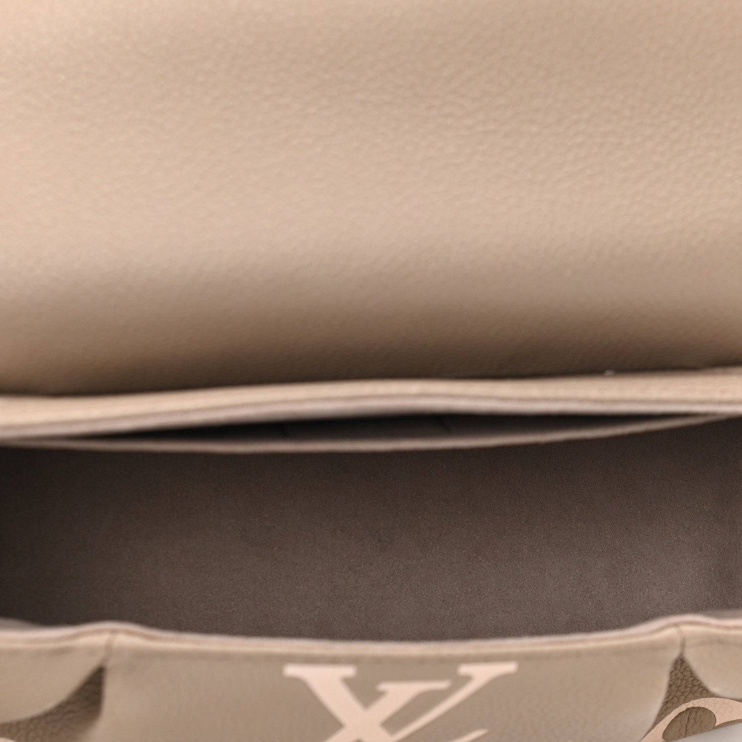 Louis Vuitton Empreinte Monogram Giant Favorite Tourterelle Creme 5 of 9