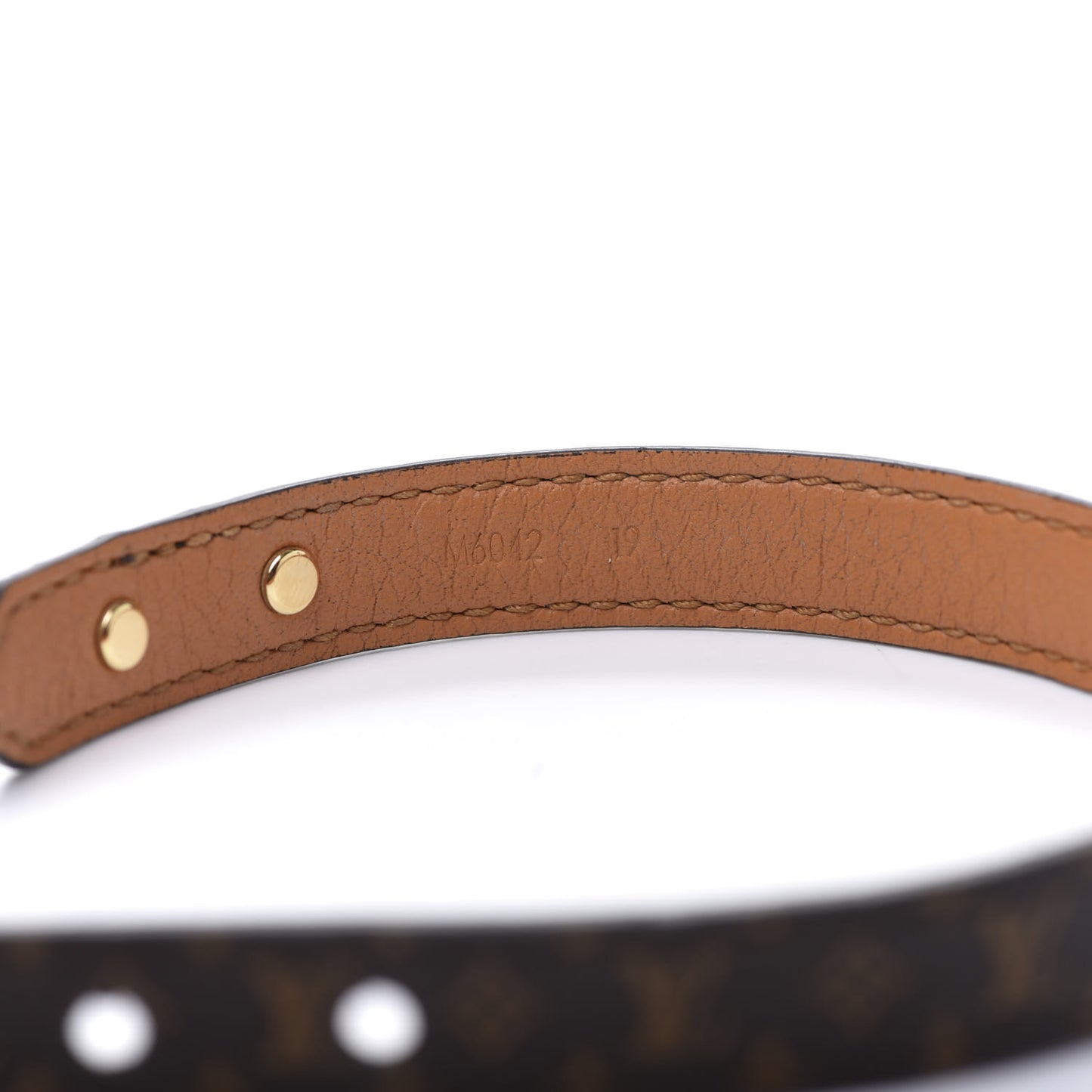 Monogram Essential V Bracelet 19