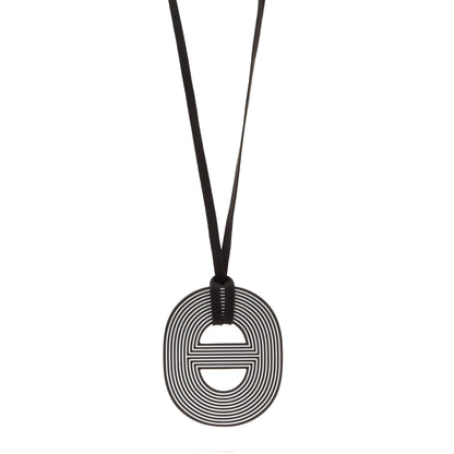 Hermes Lacquered Wood Fidelio Grave Necklace Black 2 of 5