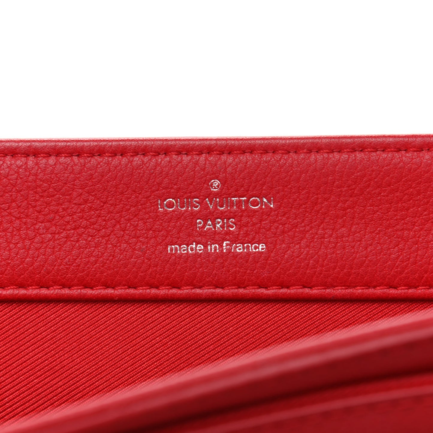 Calfskin Lockme II Chain Bag BB Rubis