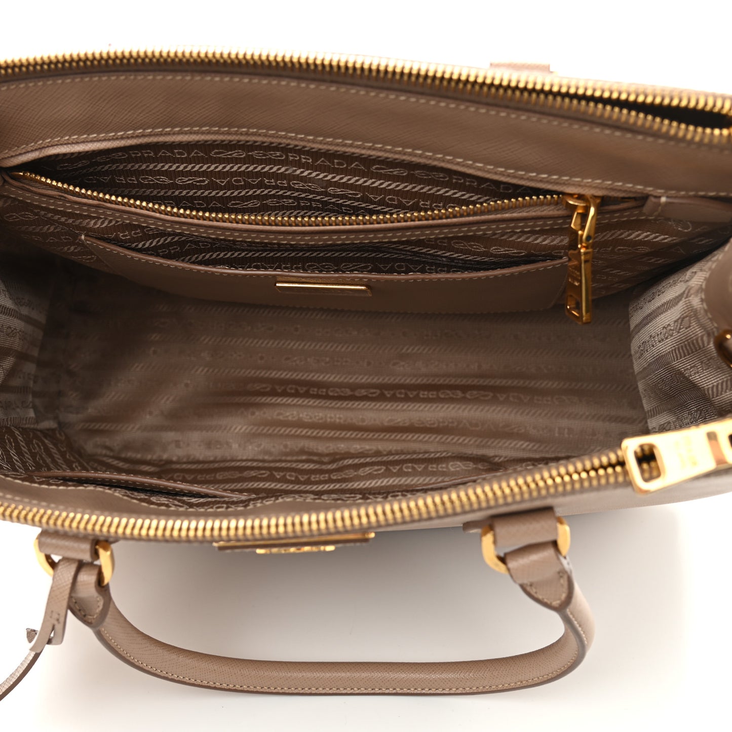 Saffiano Medium Galleria Double Zip Tote Cammeo