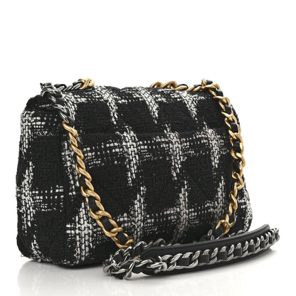 Chanel Tweed Houndstooth Quilted Medium Chanel 19 Flap Black White 3 of 10