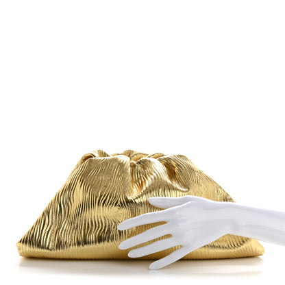 Bottega Veneta Metallic Bark Calfskin Embossed The Pouch Oversized Clutch Oro 2 of 10