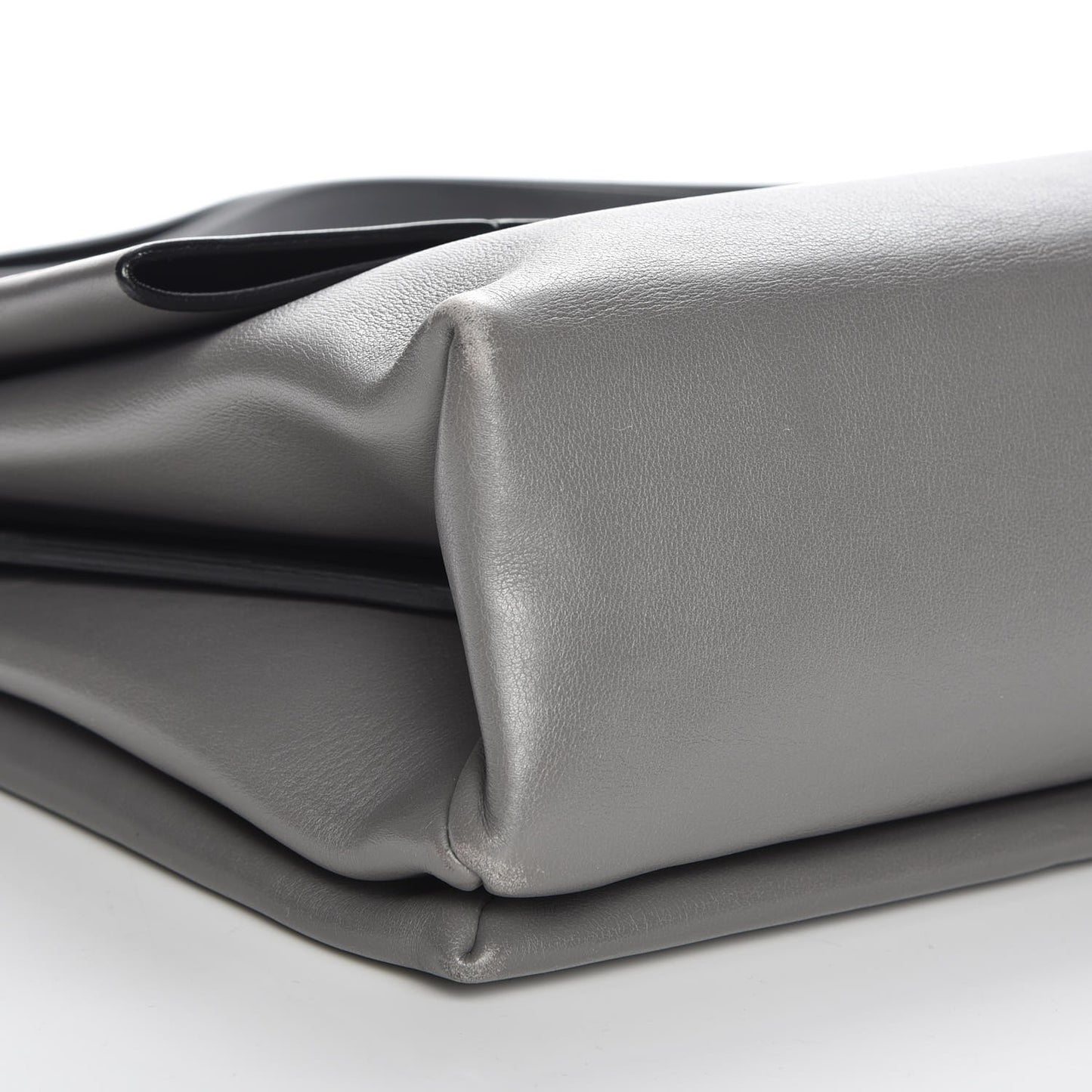 Calfskin Blade Flap Gray