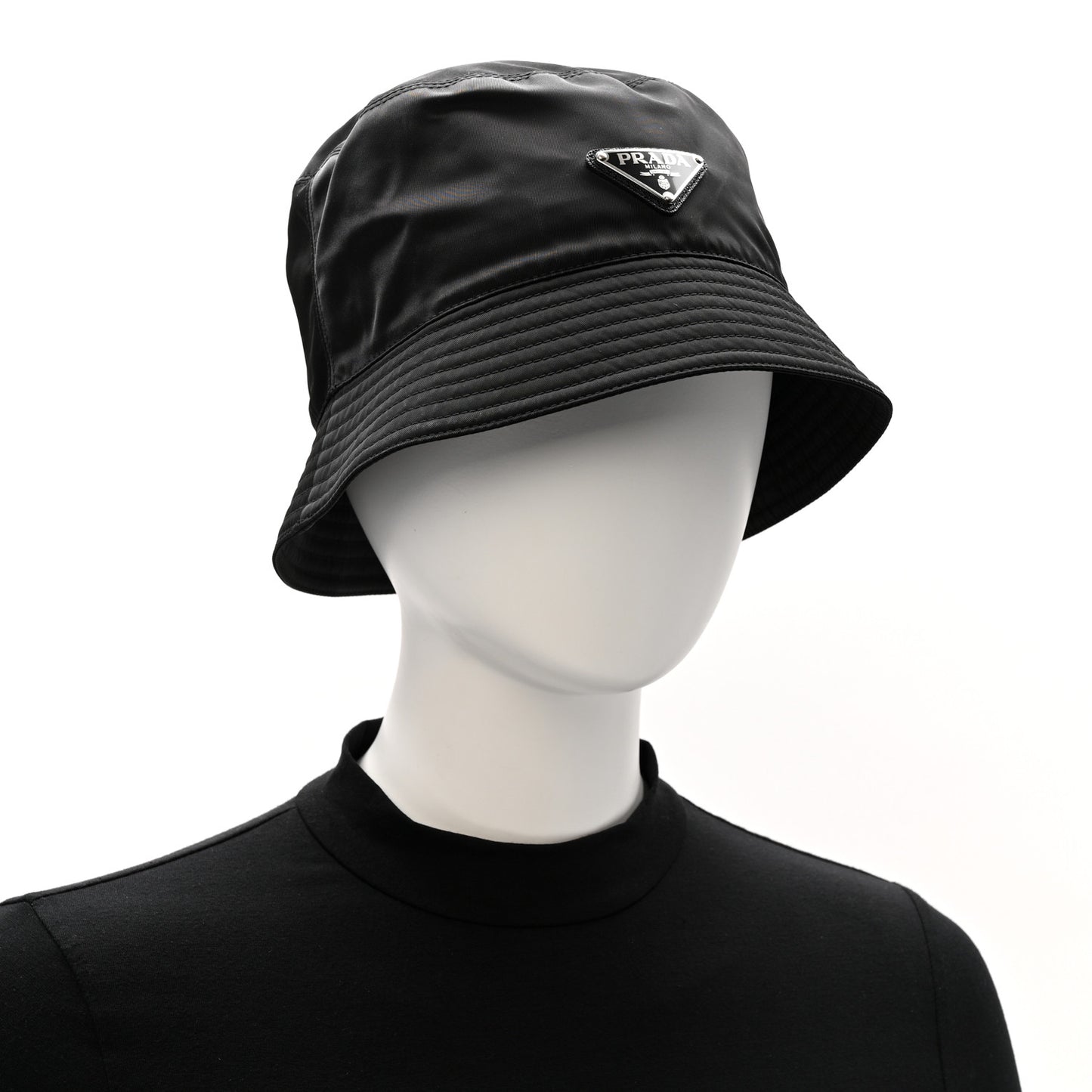Re-Nylon Metal Triangle Logo Mens Bucket Hat L Black