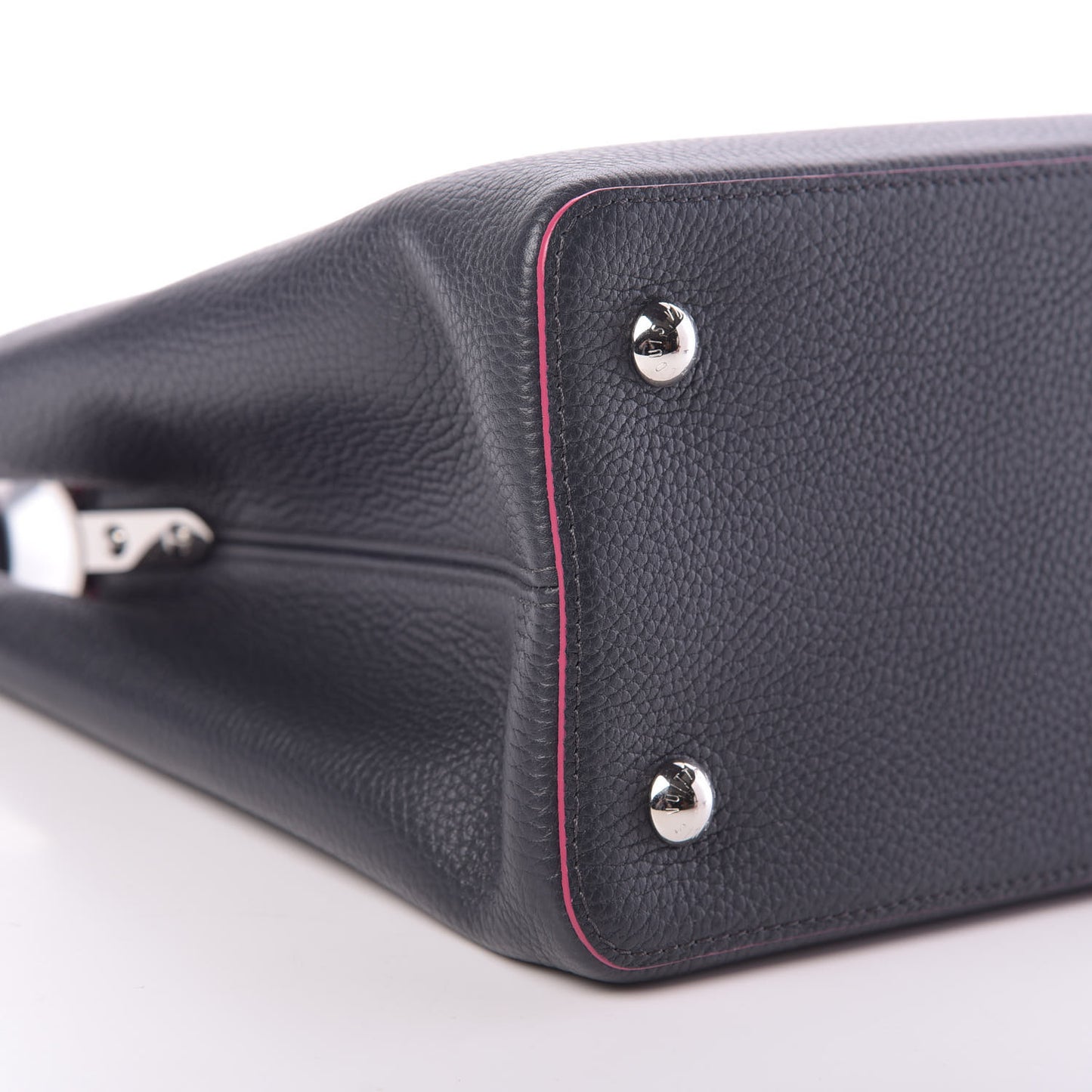Taurillon Capucines MM Cobalt Fuchsia