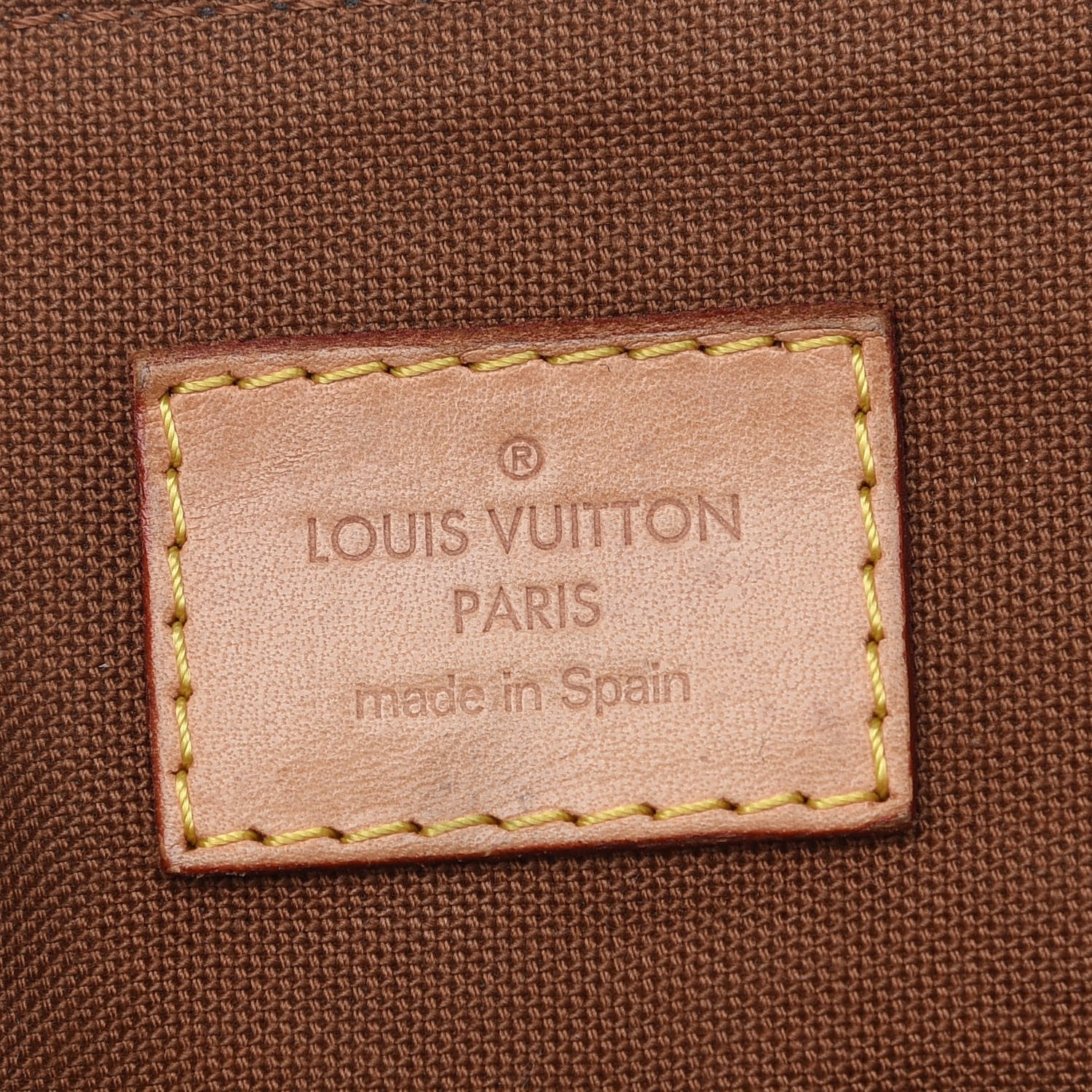 Louis Vuitton Monogram Beaubourg MM Messenger Bag 6 of 8