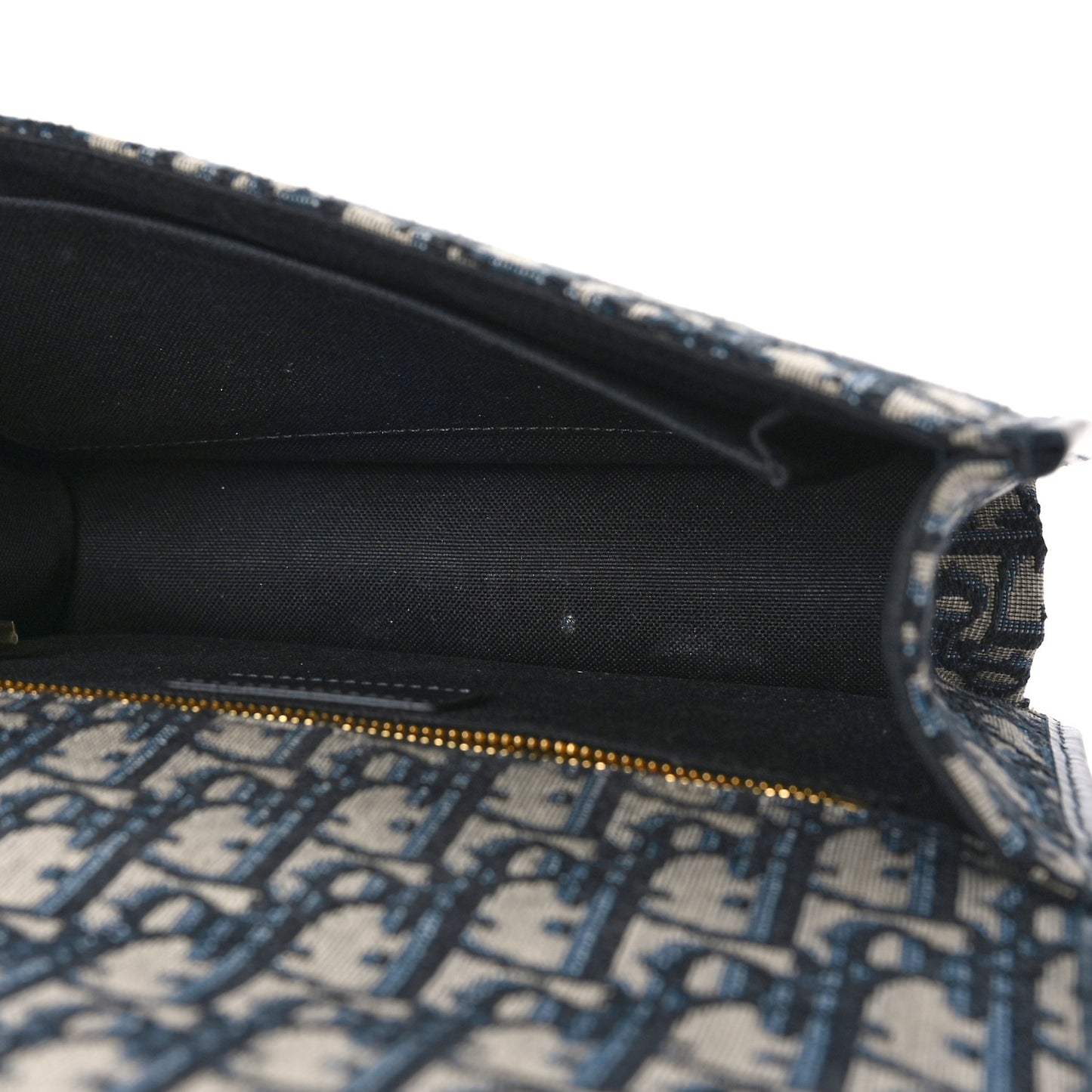 Oblique 30 Montaigne Flap Bag Blue
