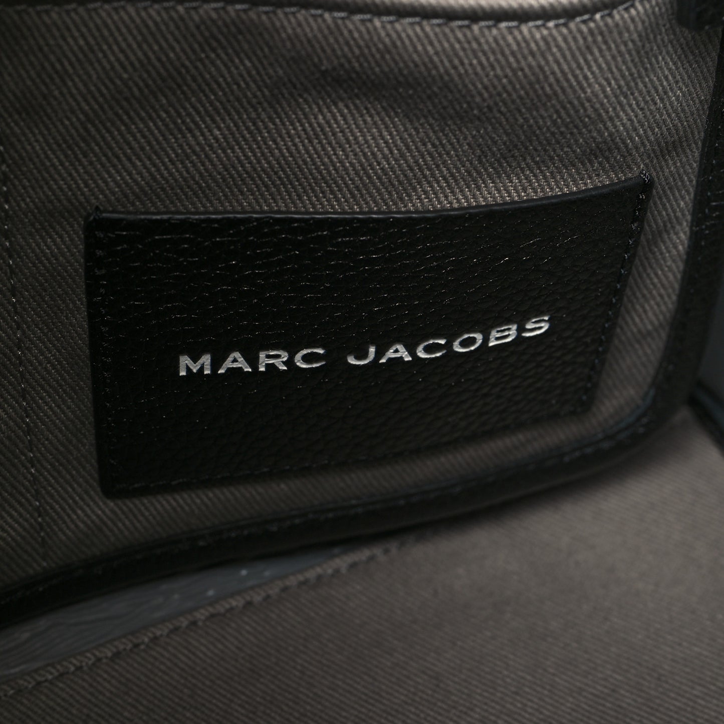 Grained Calfskin Medium The Tote Bag Black
