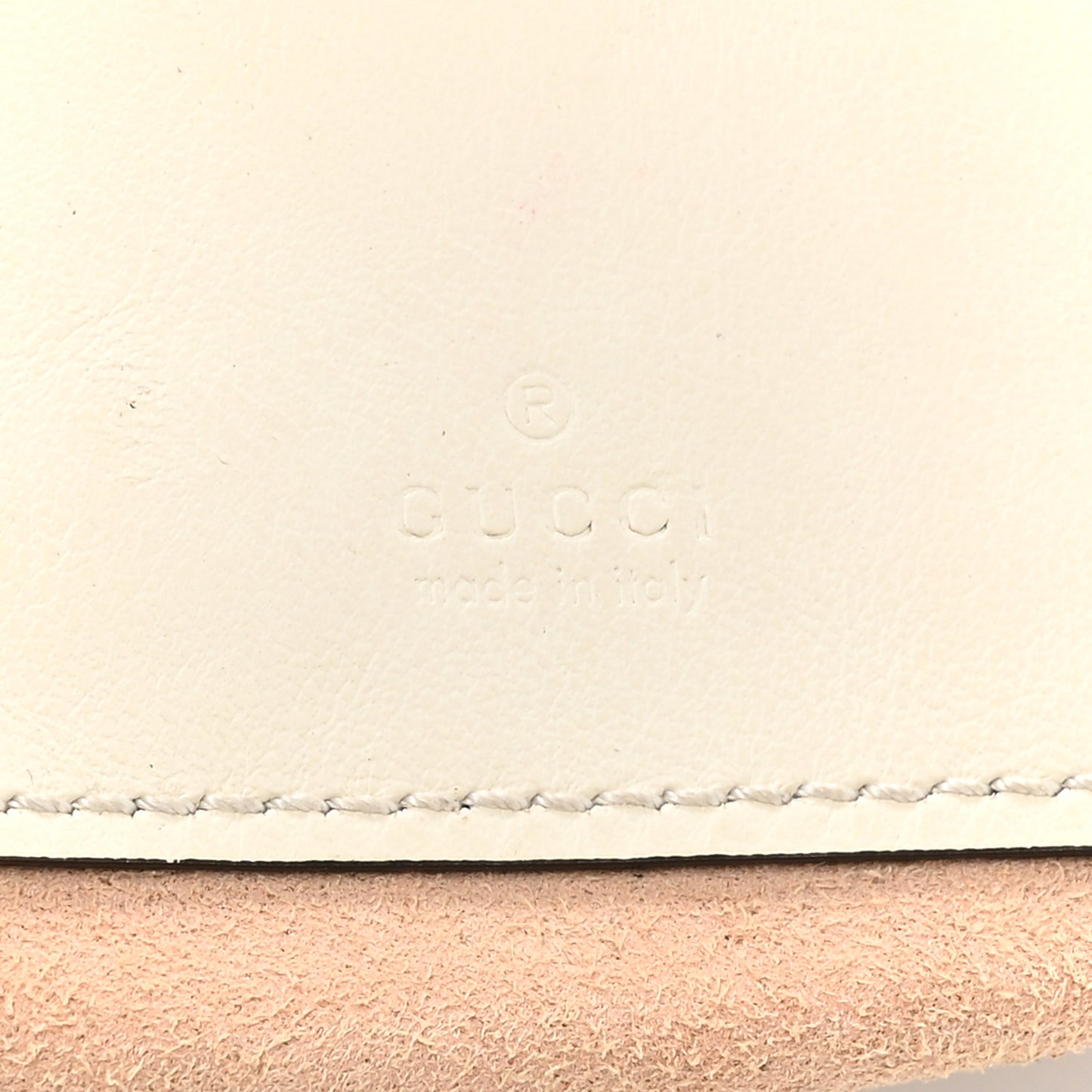 Calfskin Matelasse Mini GG Marmont 2.0 Bucket Bag White