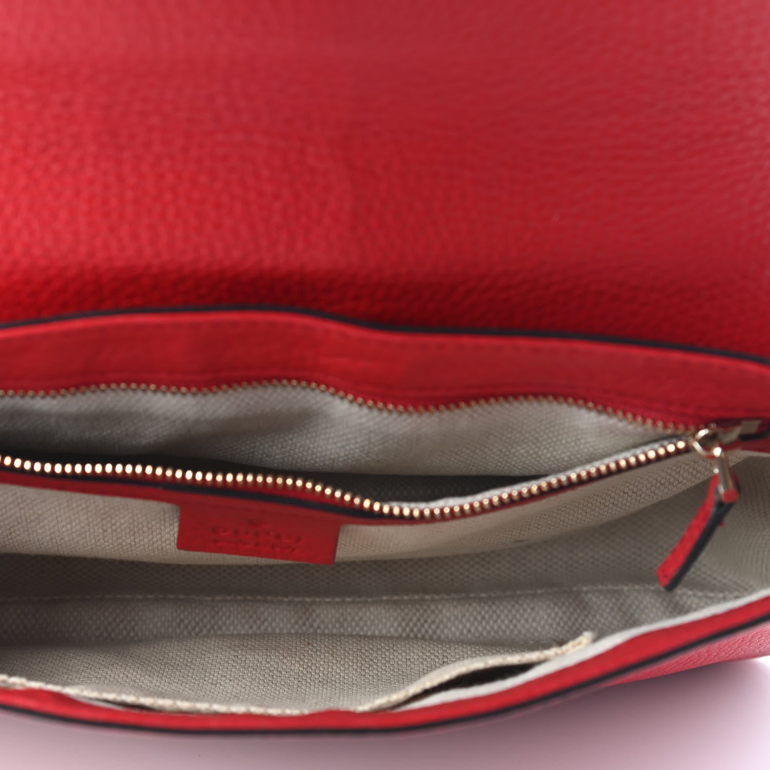 Gucci Pebbled Calfskin Medium Soho Flap Crossbody Red 5 of 9