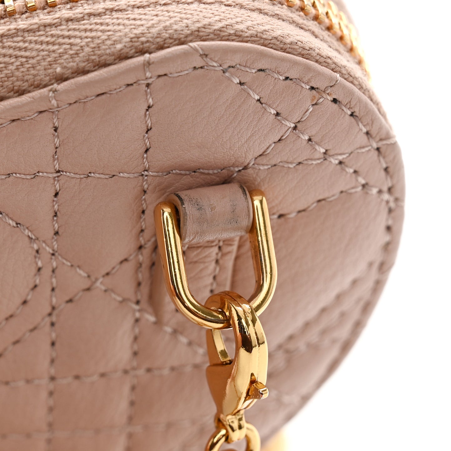 Calfskin Cannage Dioramour Caro Heart Pouch With Chain Rose Des Vents