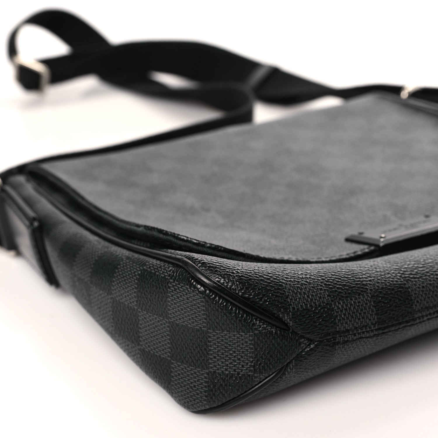 Louis Vuitton Damier Graphite District PM 7 of 8