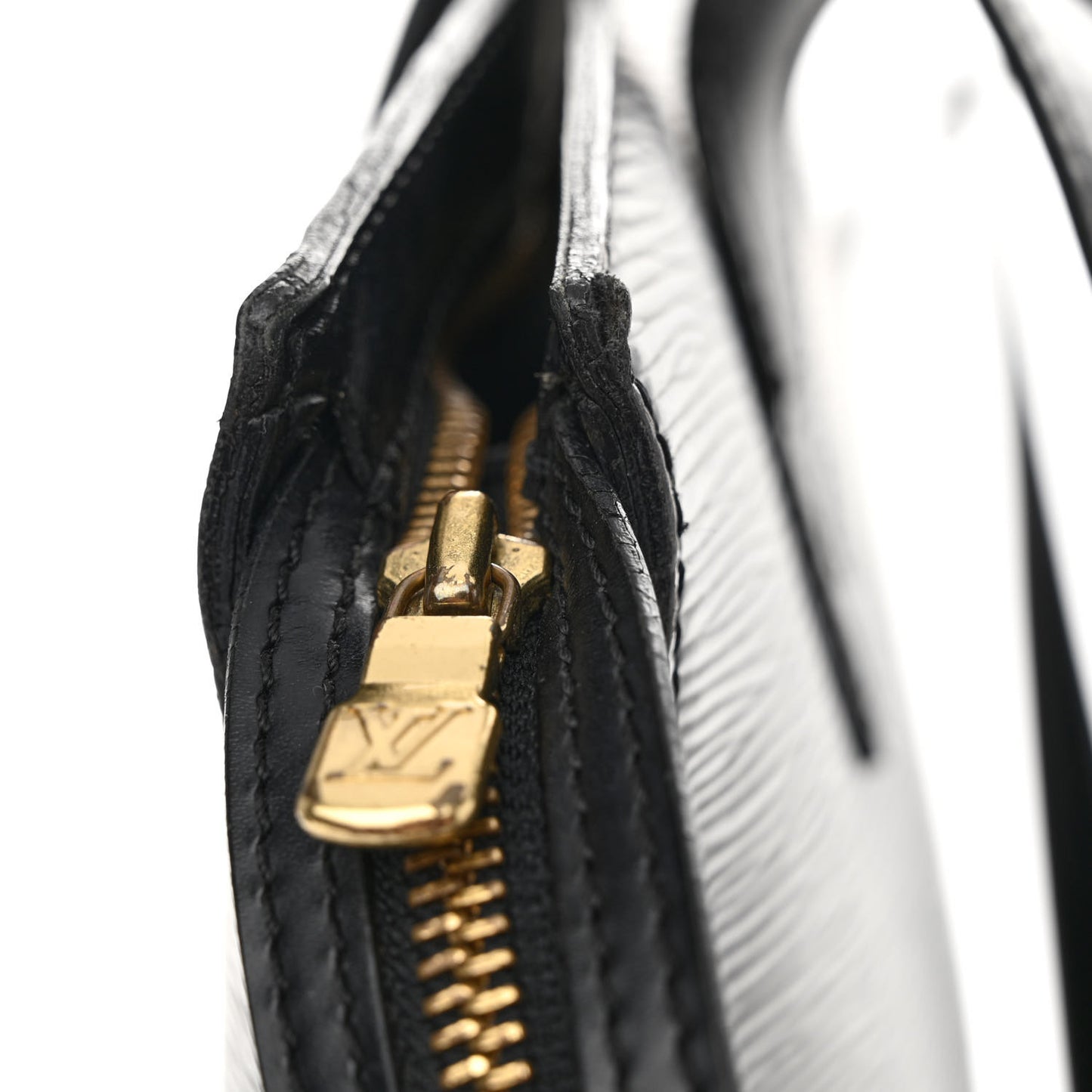 Epi Saint Jacques PM Long Straps Black
