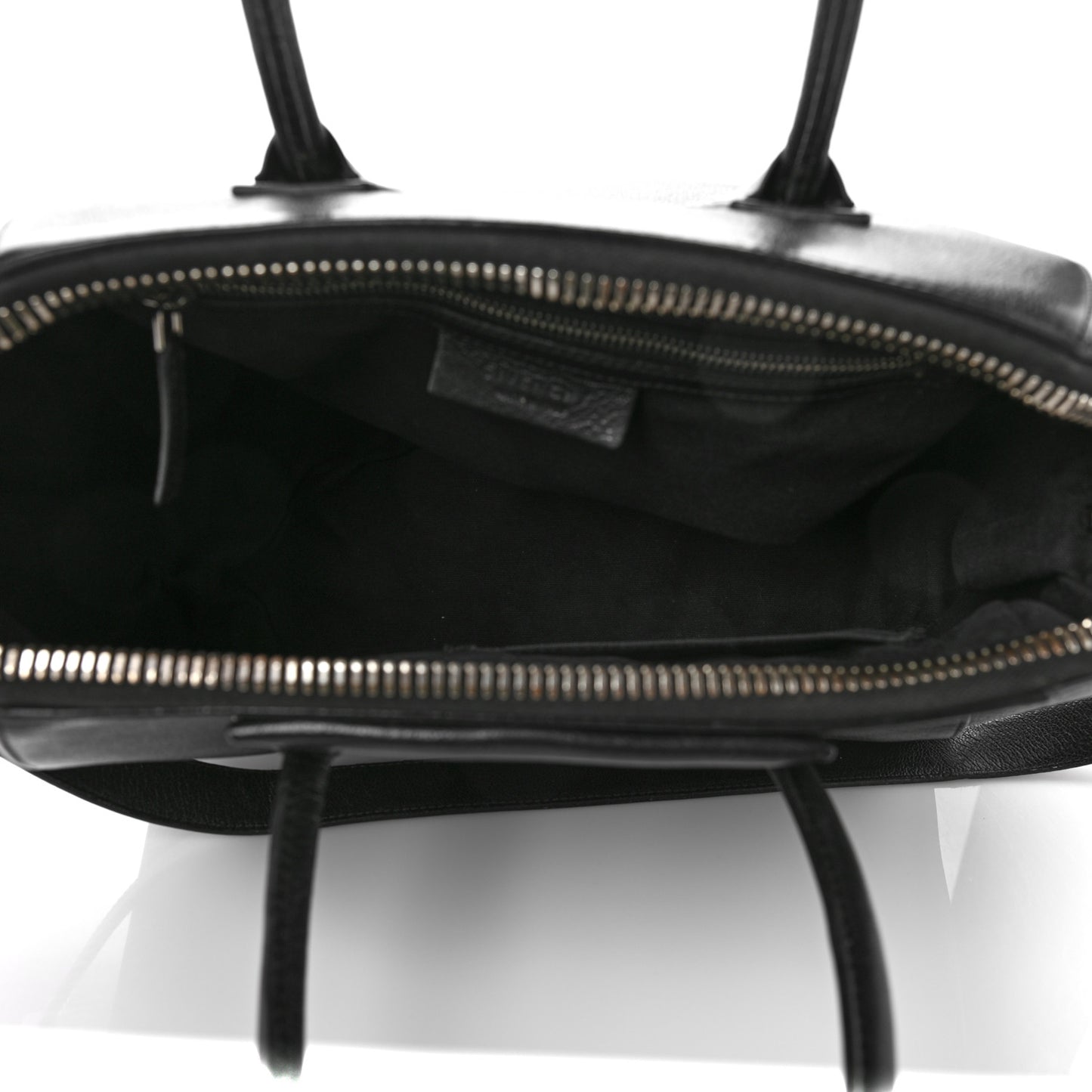 Sugar Goatskin Medium Antigona Black