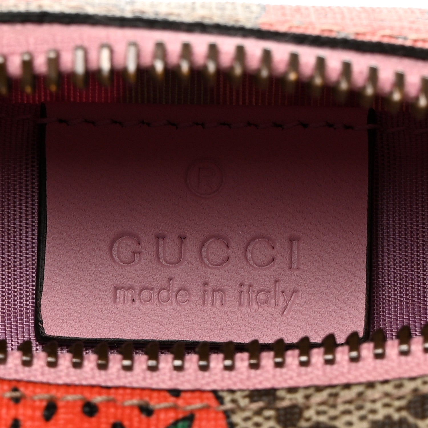 Gucci GG Supreme Monogram Strawberry Cosmetic Case 7 of 9