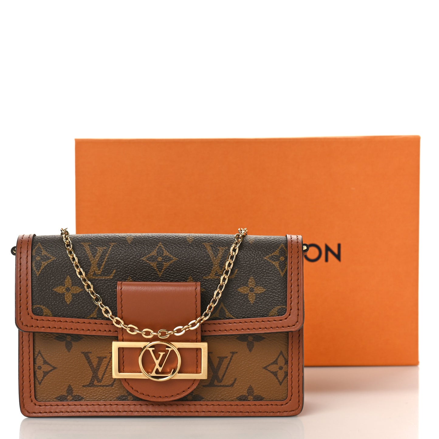 Reverse Monogram Dauphine Chain Wallet