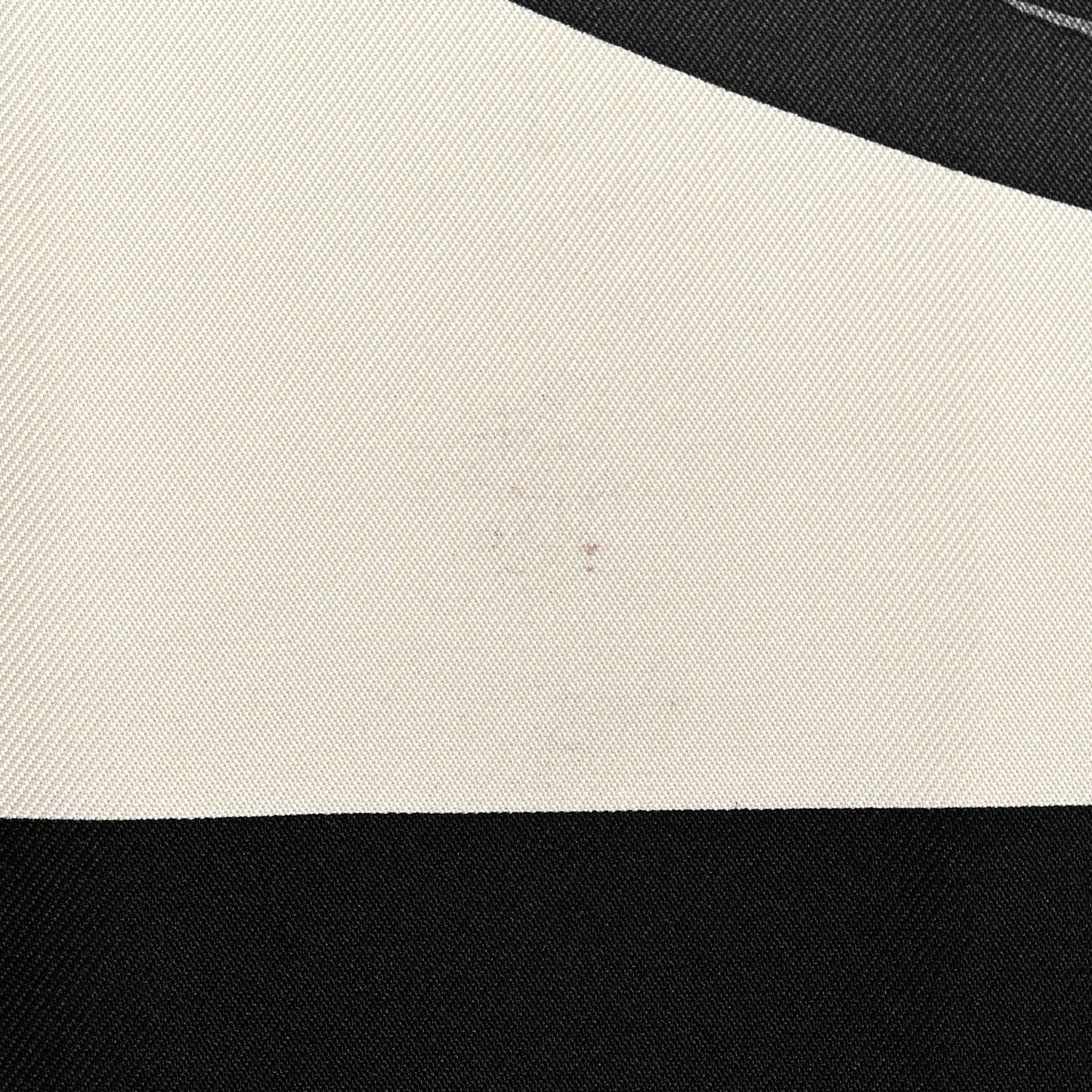 Silk Brides De Gala Scarf 90 Black Creme Gold