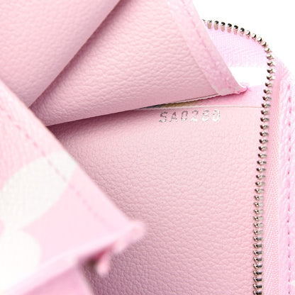 Louis Vuitton Monogram Escale Toiletry Pouch 26 Pastel 7 of 7